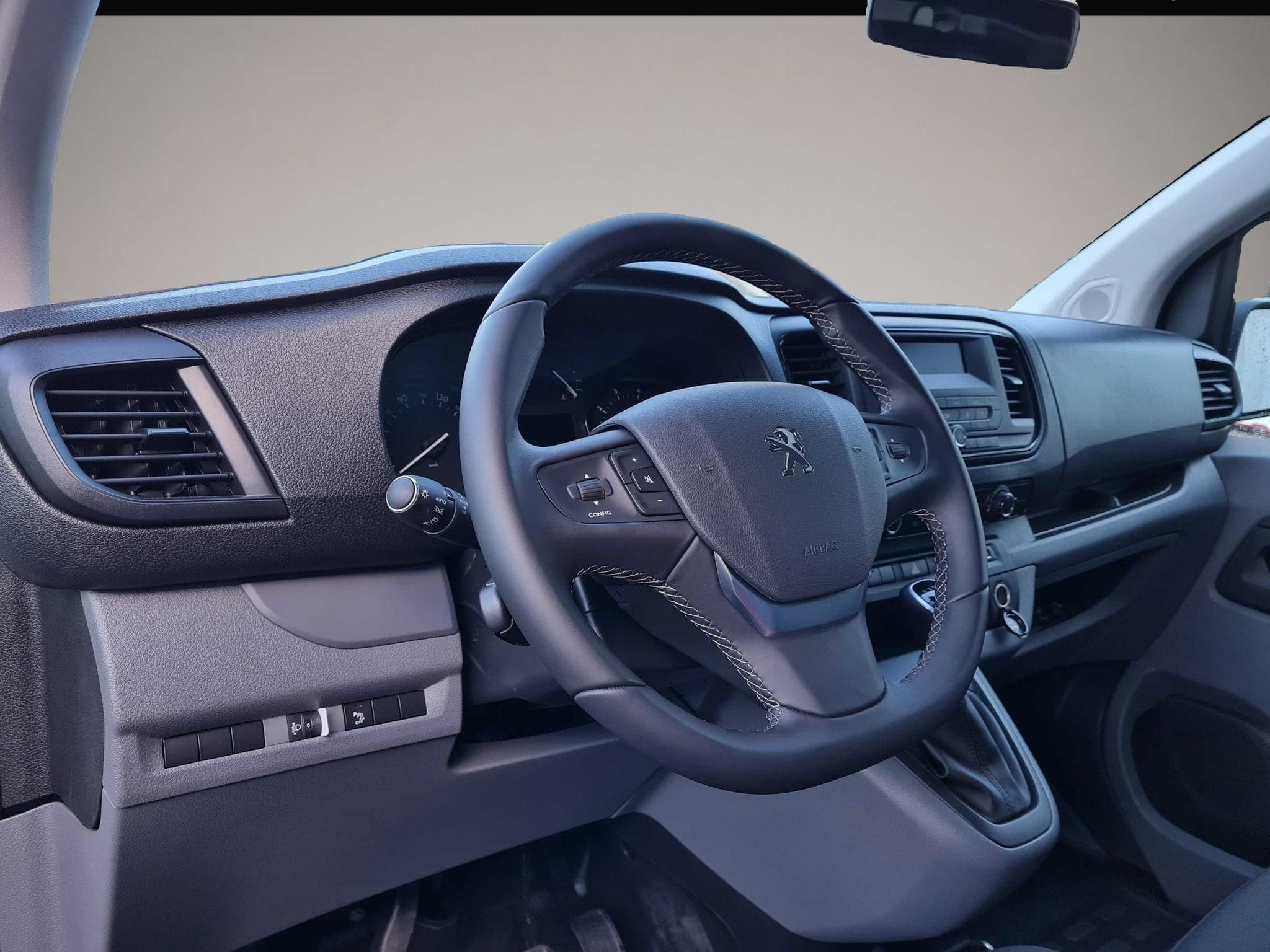 Peugeot Boxer (2022) - Photo 2