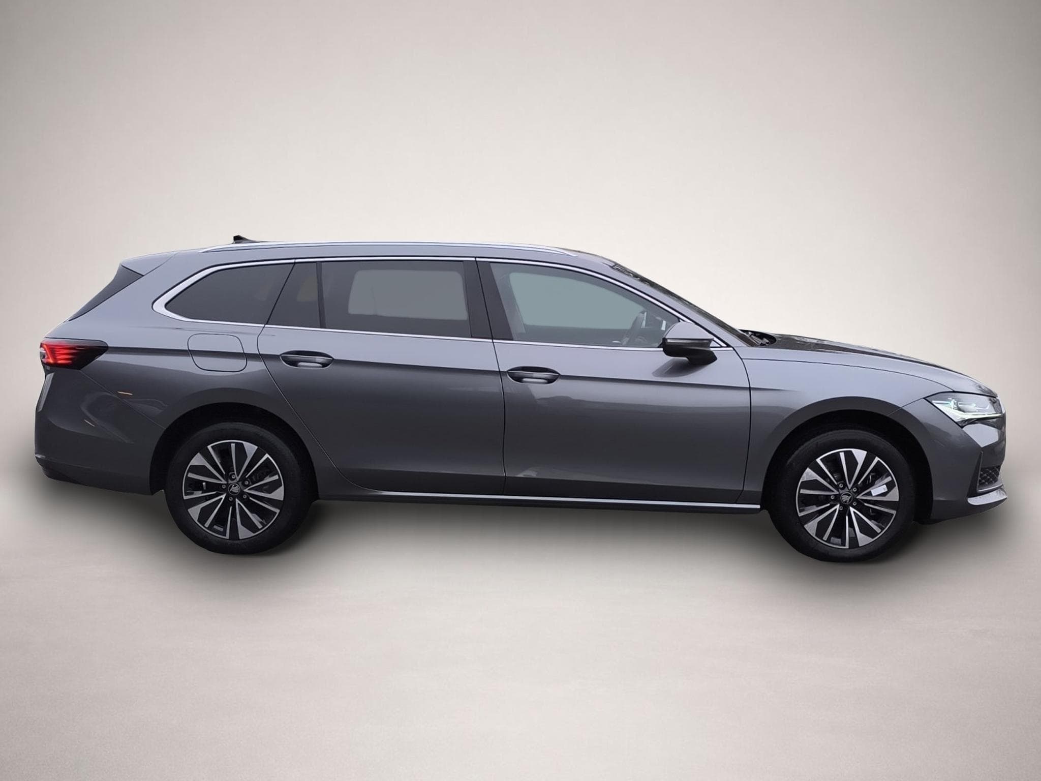 Skoda Superb (2025) - Photo 8