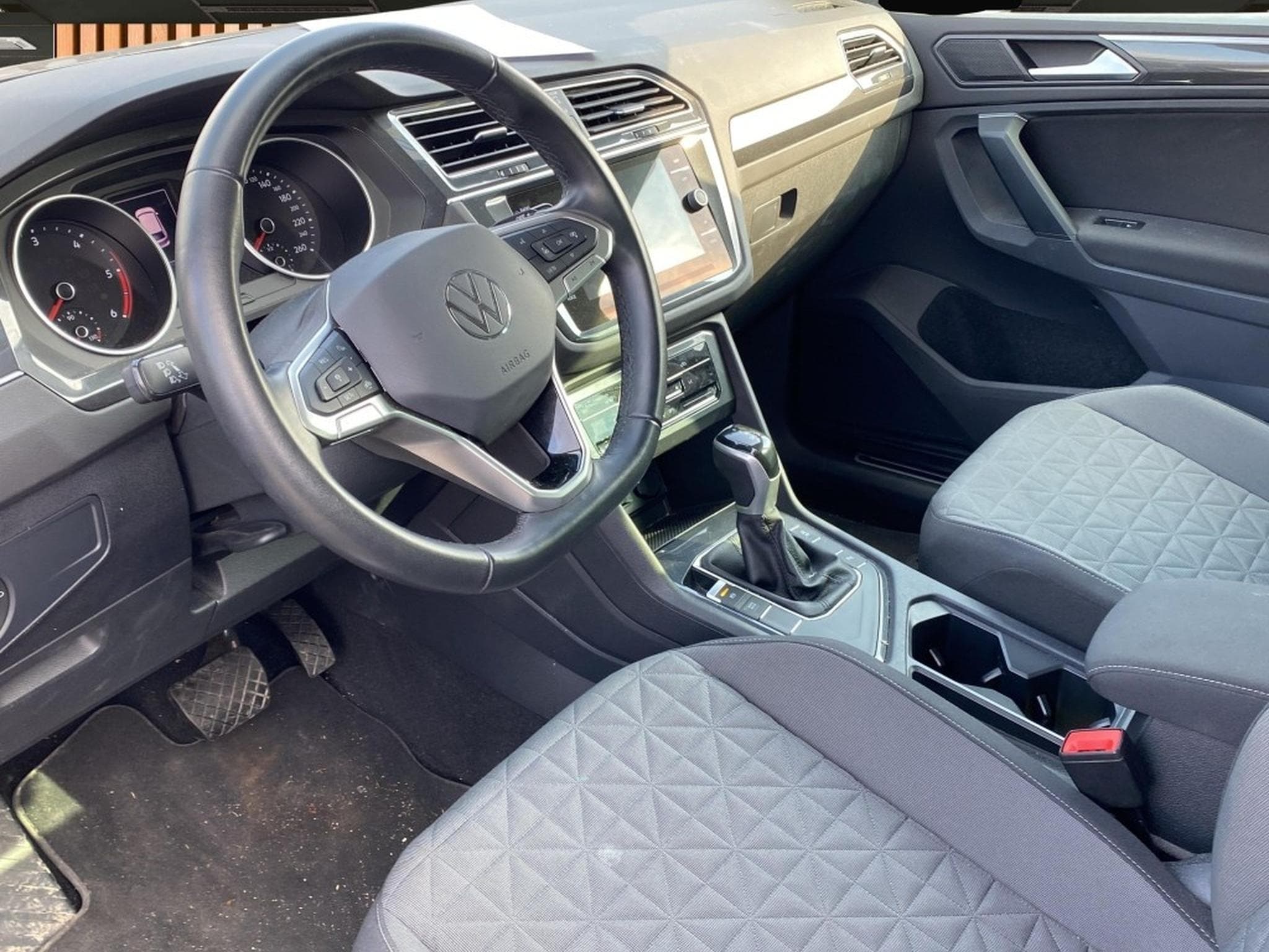 VW Tiguan (2024) - Foto 3