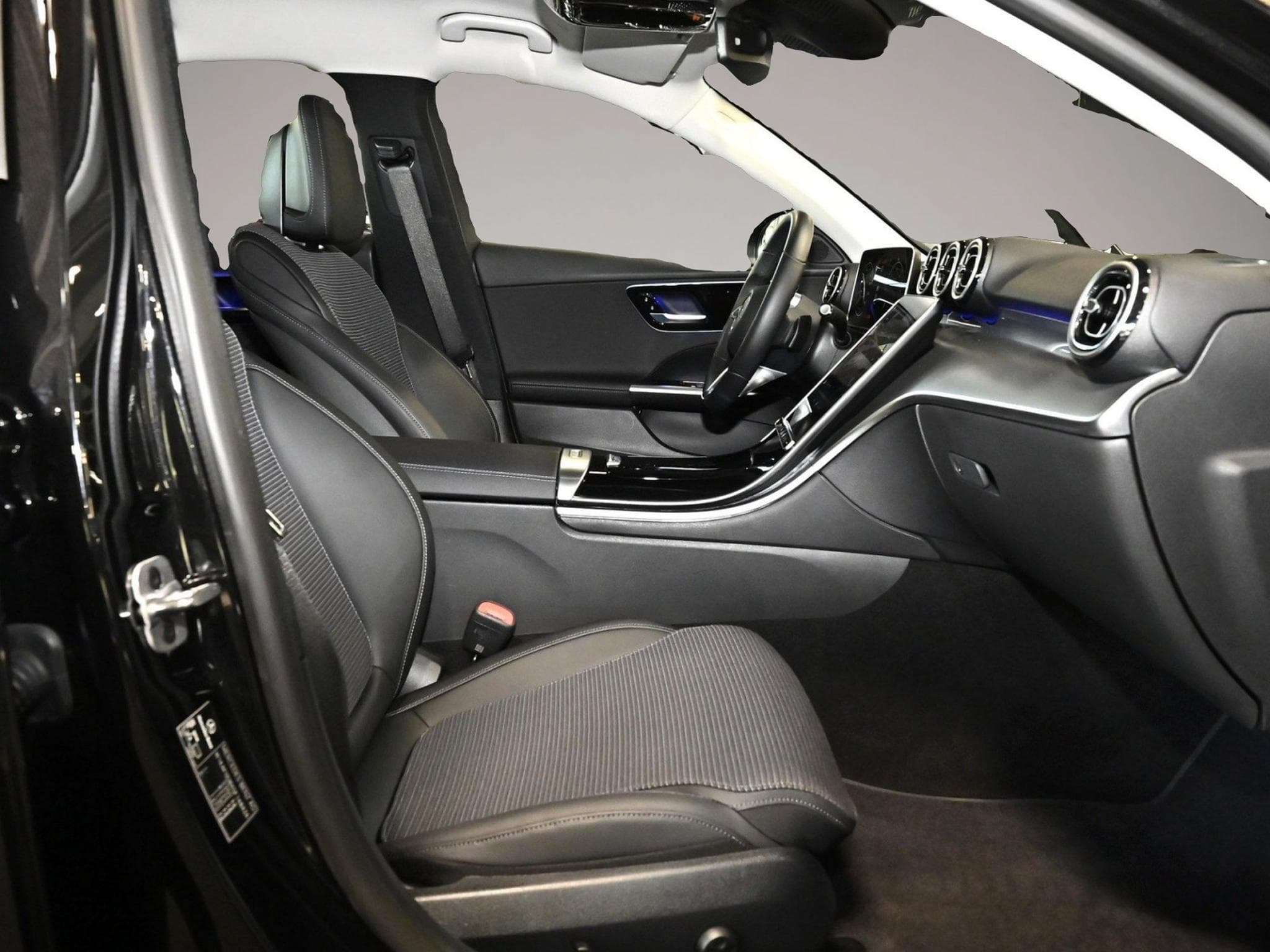 Mercedes C 200 (2025) - Photo 2