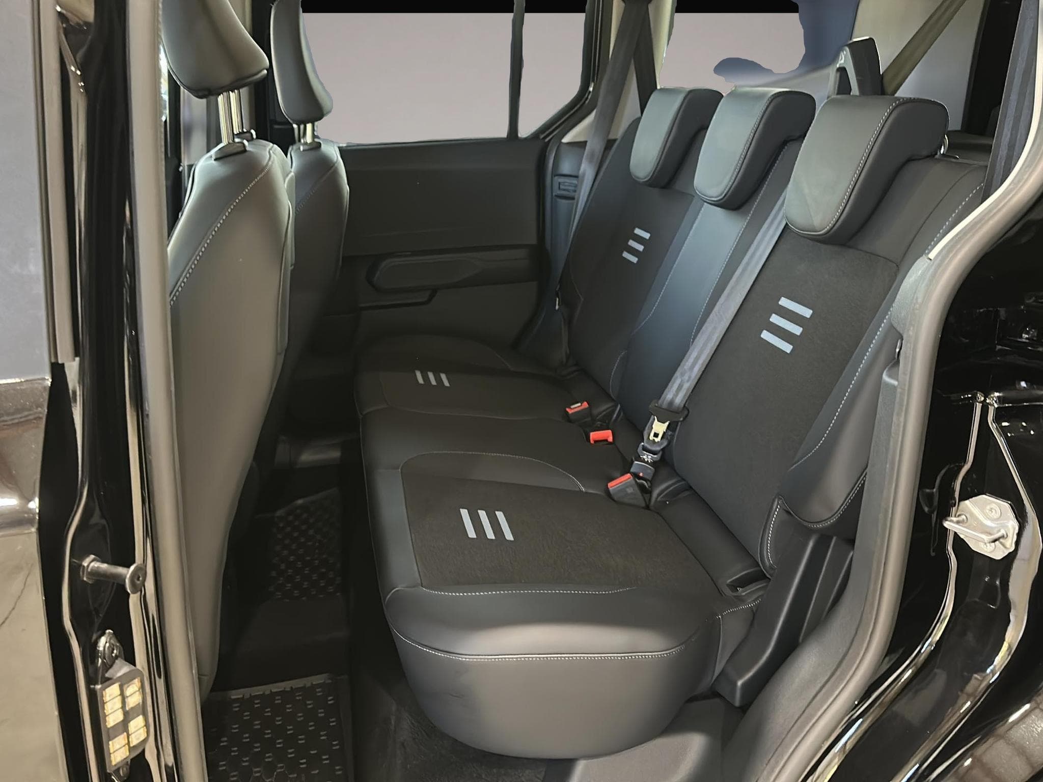 Ford Tourneo (2026) - Photo 7