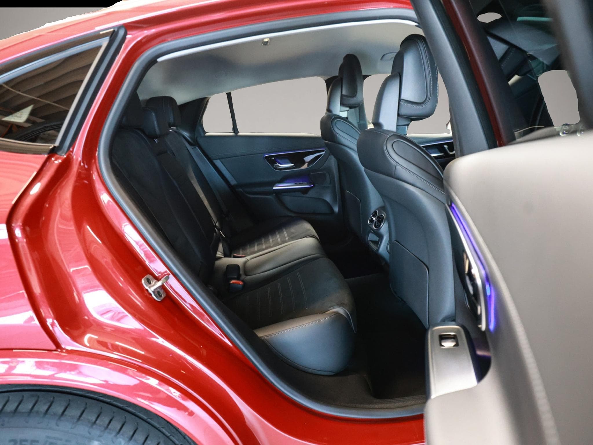 Mercedes GLA 200 (2025) - Photo 4