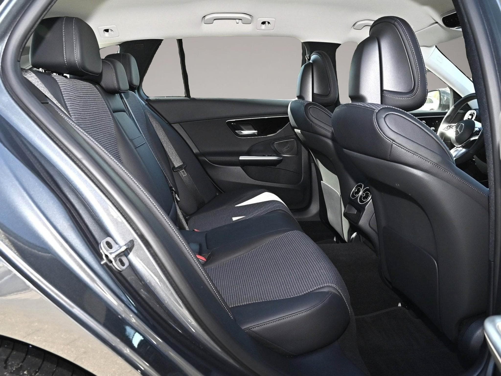 Mercedes C 200 (2025) - Foto 4