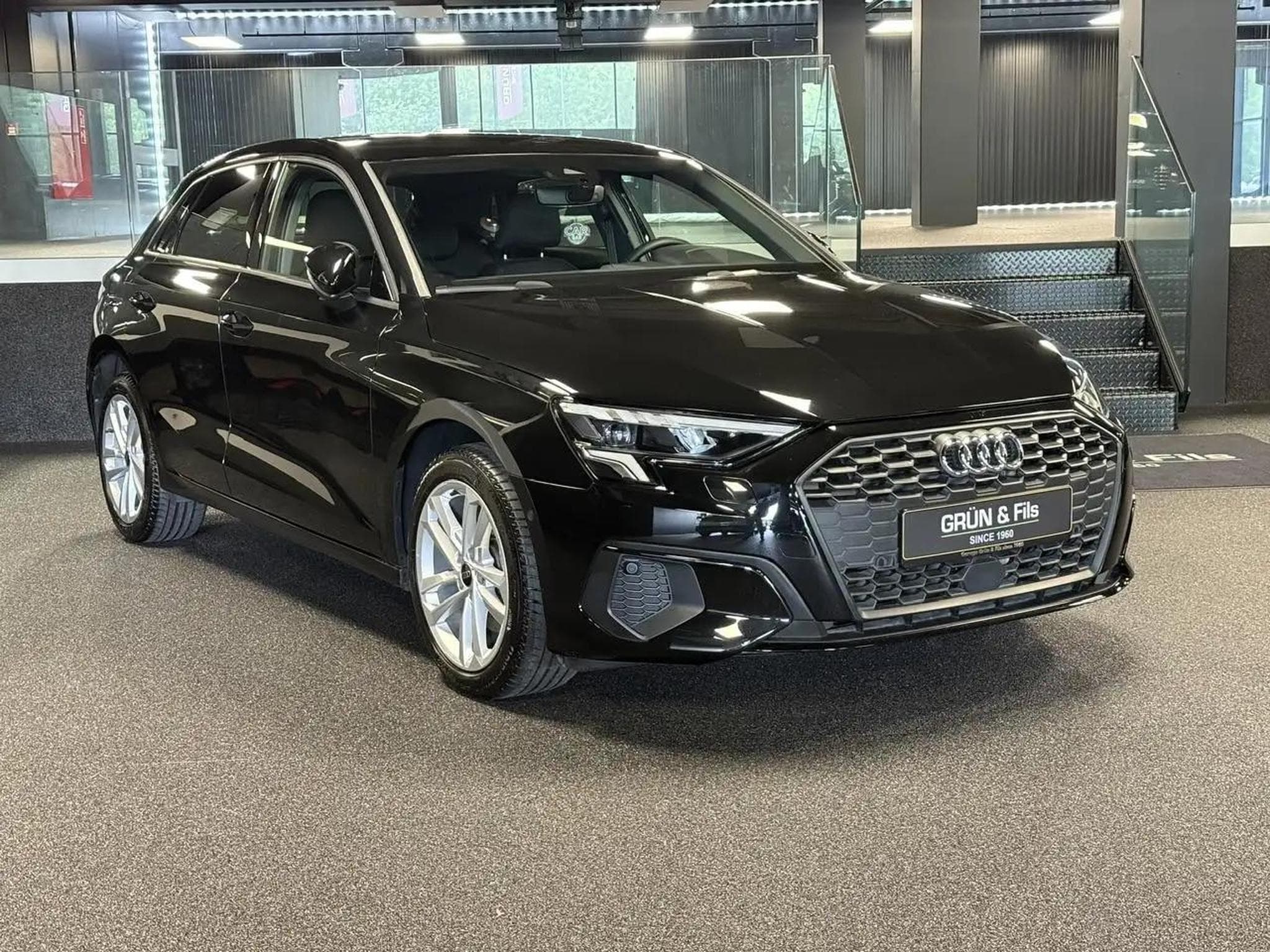 Audi A3 (2024) - Foto 1