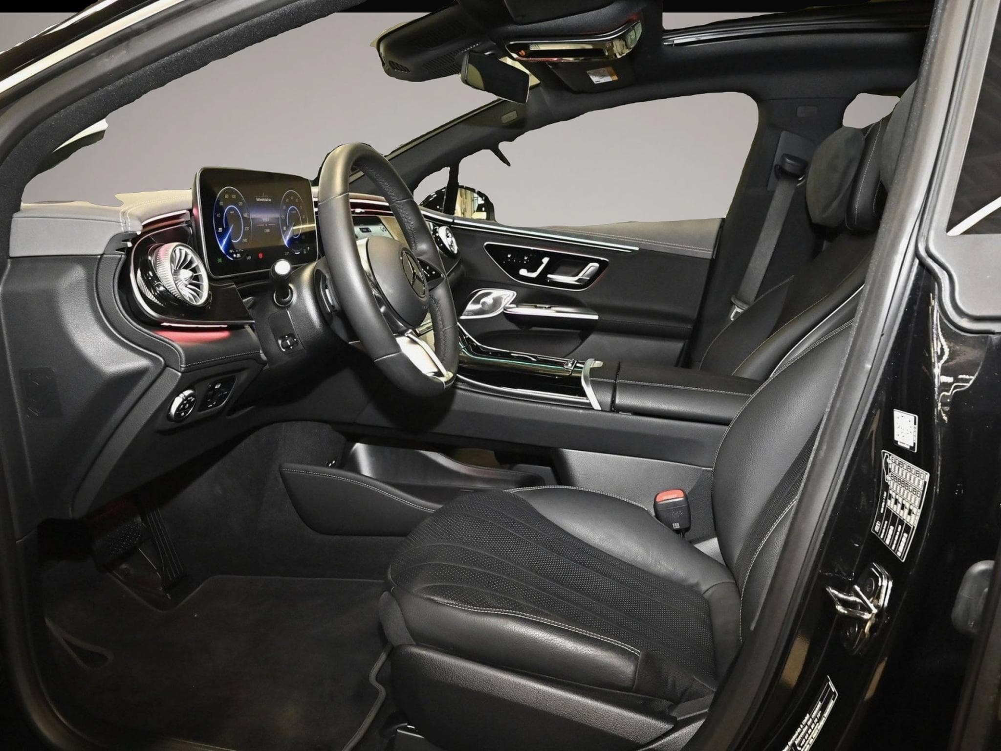 Mercedes EQ (2024) - Photo 6