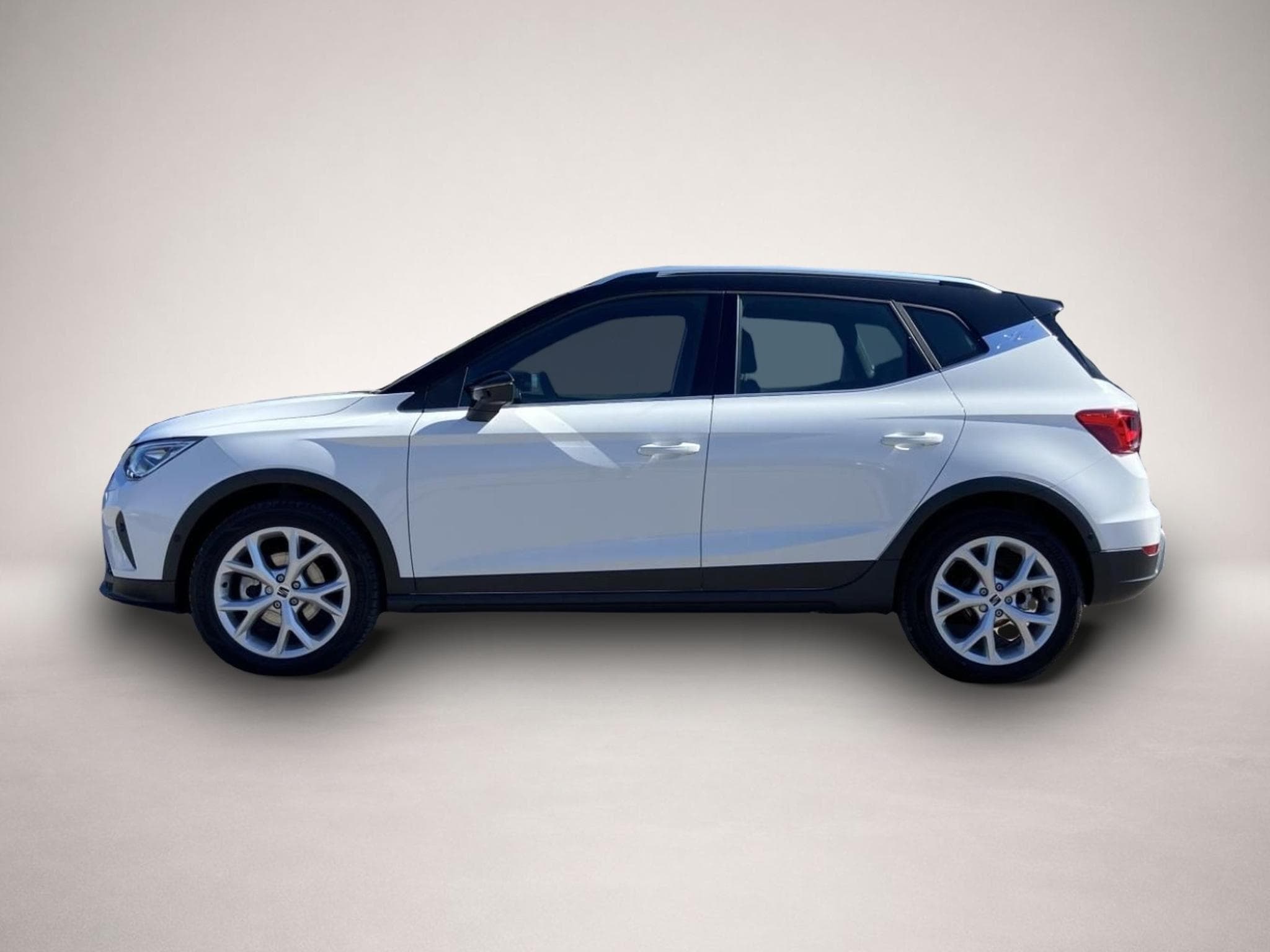 Seat Arona (2023) - Photo 2