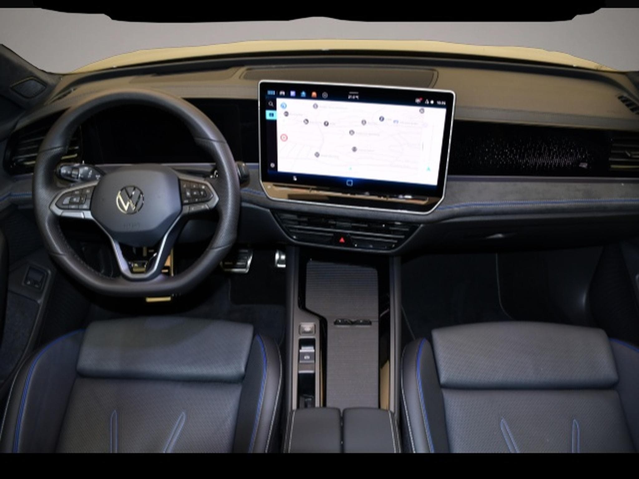 VW Passat (2025) - Foto 4