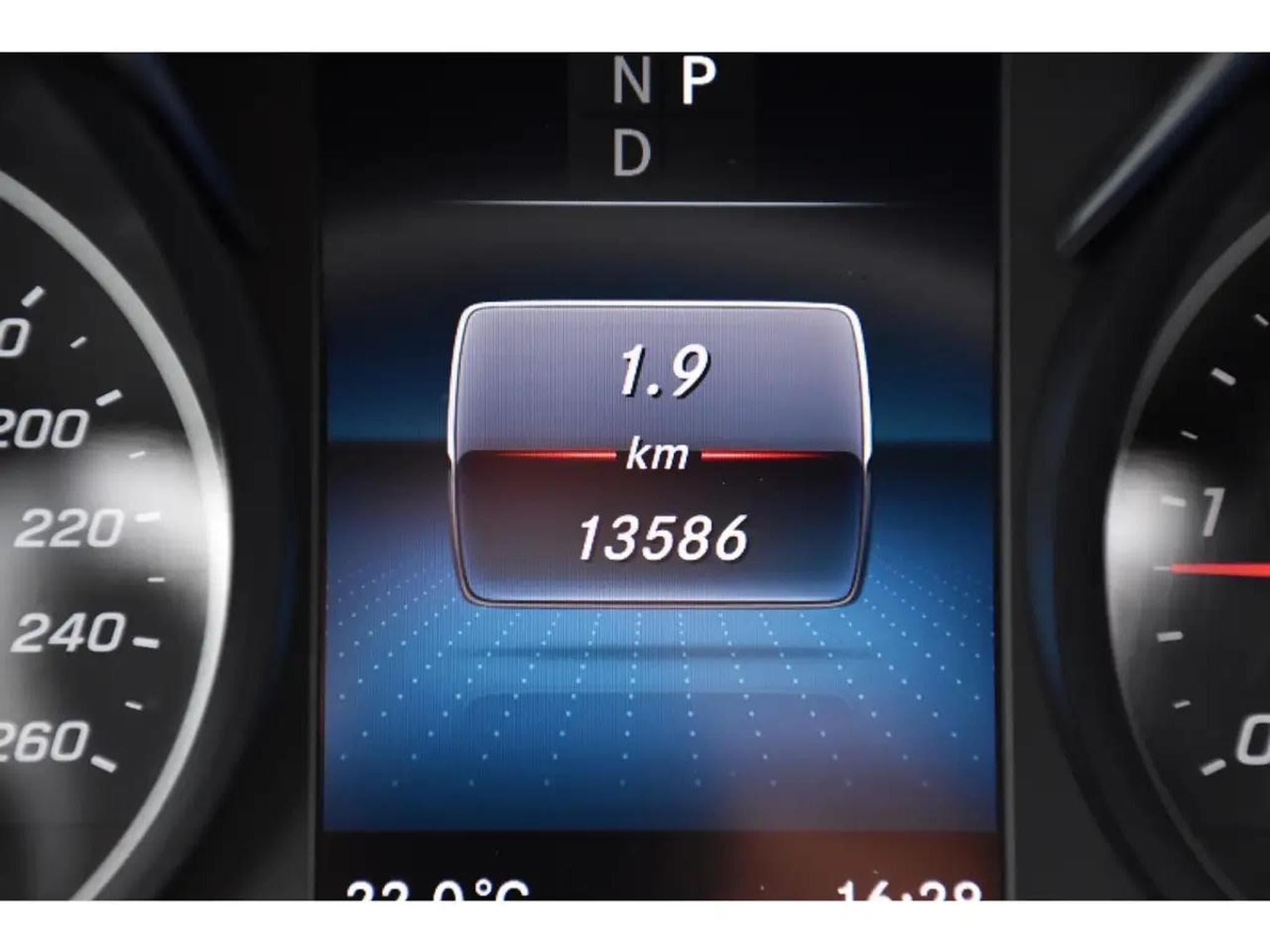 Mercedes 300 (2023) - Foto 20