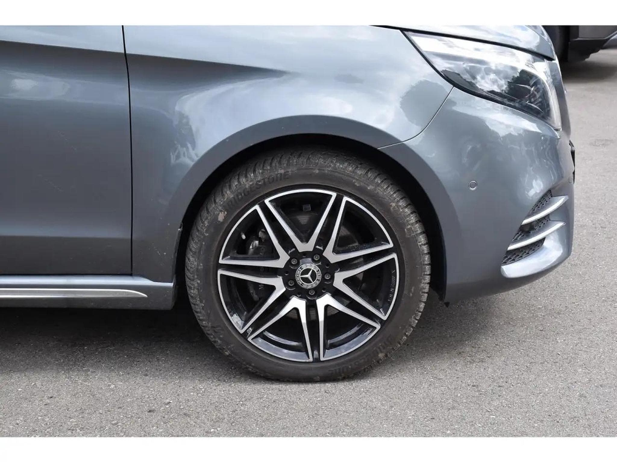 Mercedes 300 (2023) - Foto 4