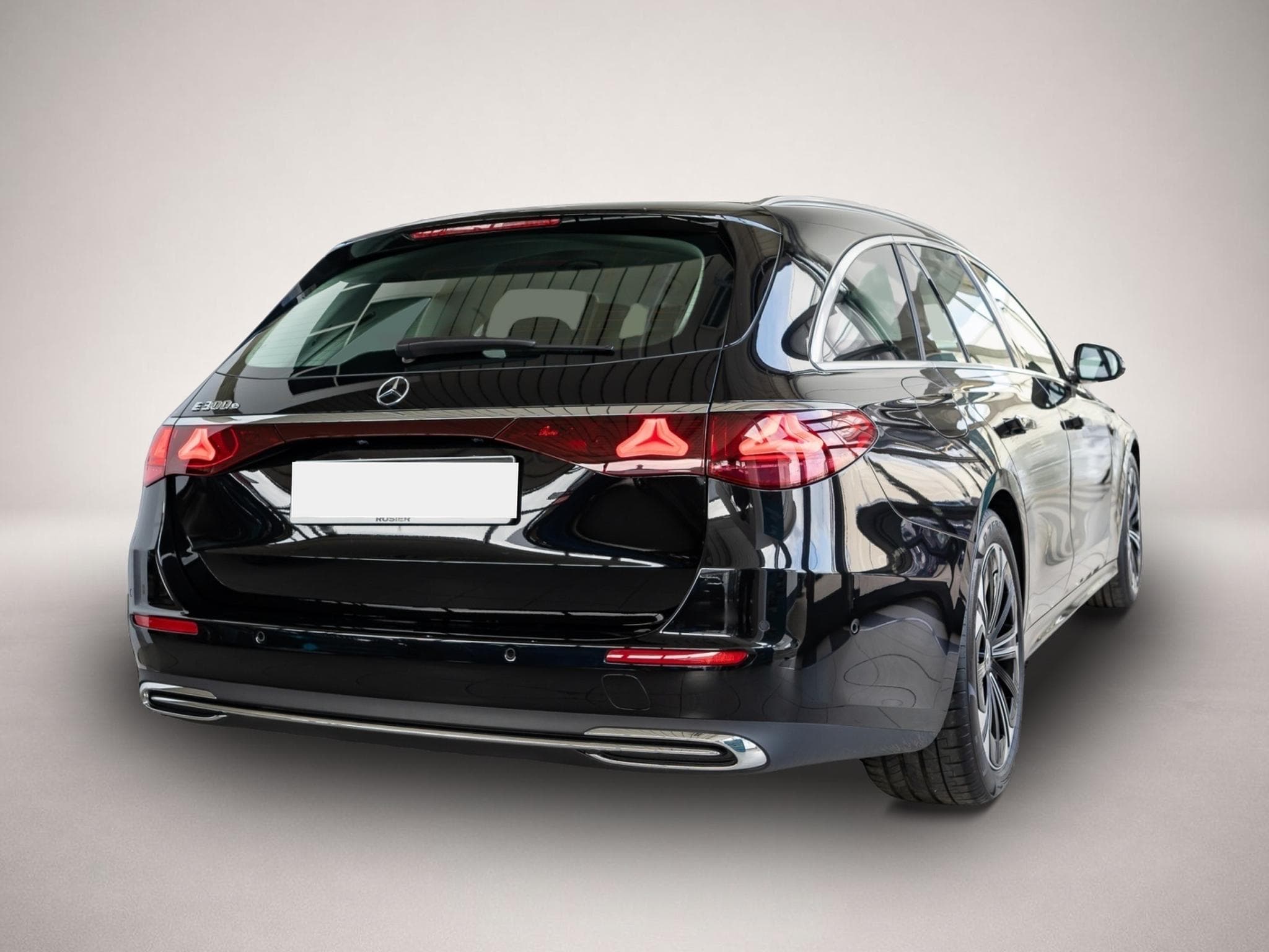 Mercedes 300 (2025) - Foto 3