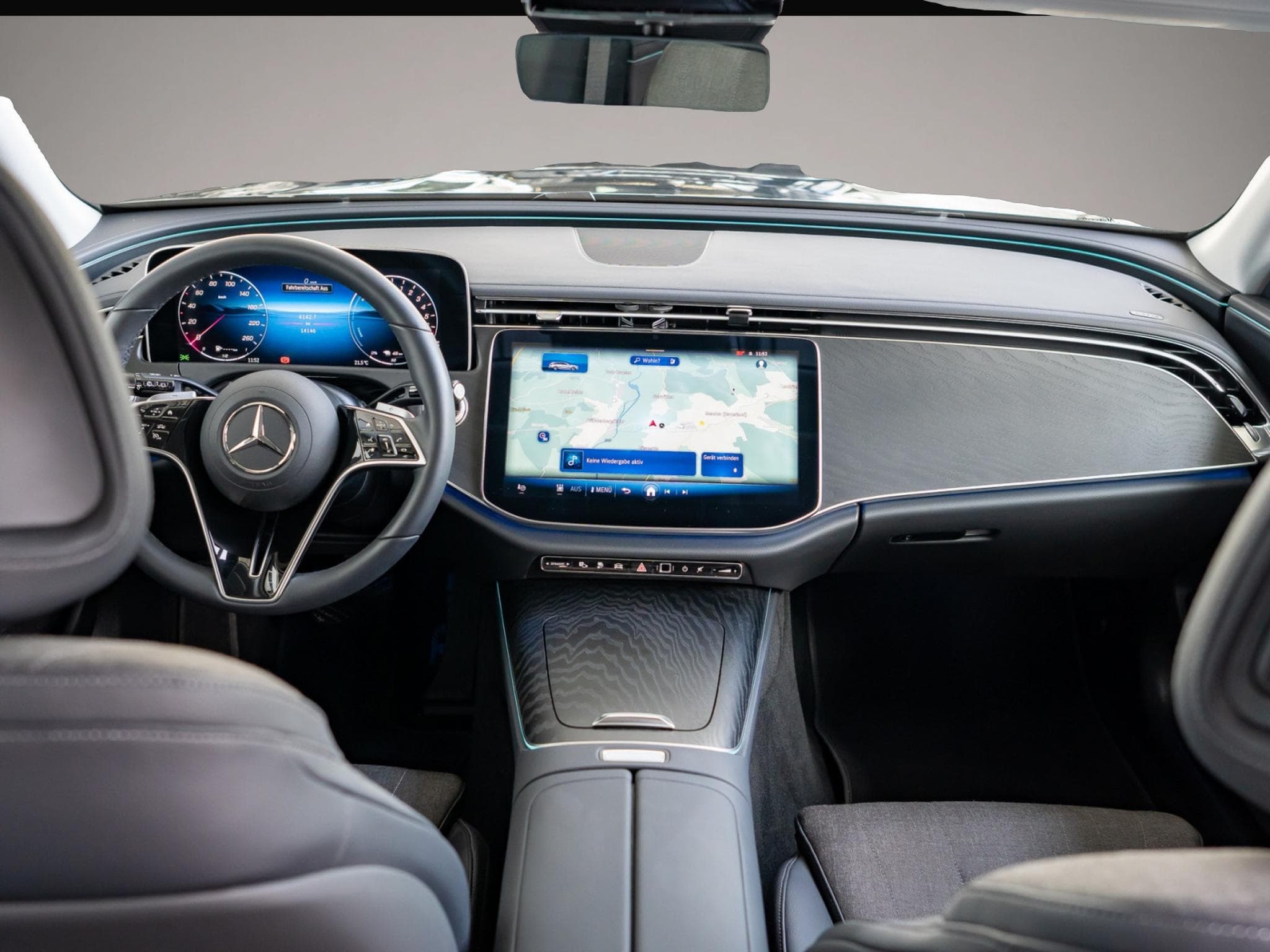 Mercedes 300 (2025) - Foto 5