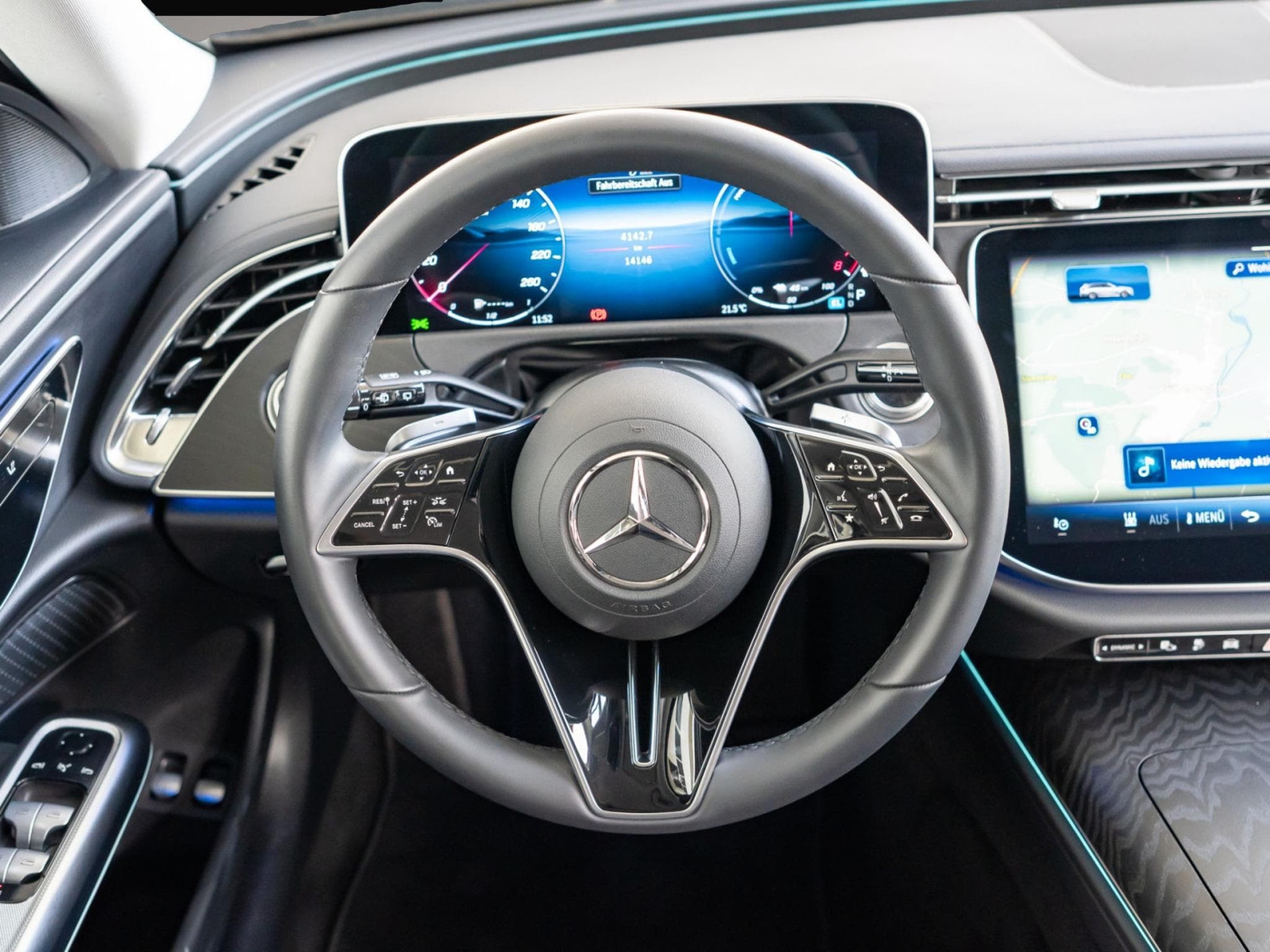 Mercedes 300 (2025) - Foto 6
