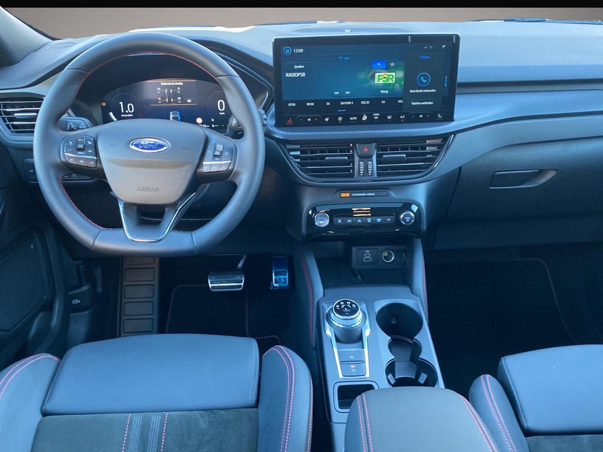 Ford Kuga (2025) - Foto 3
