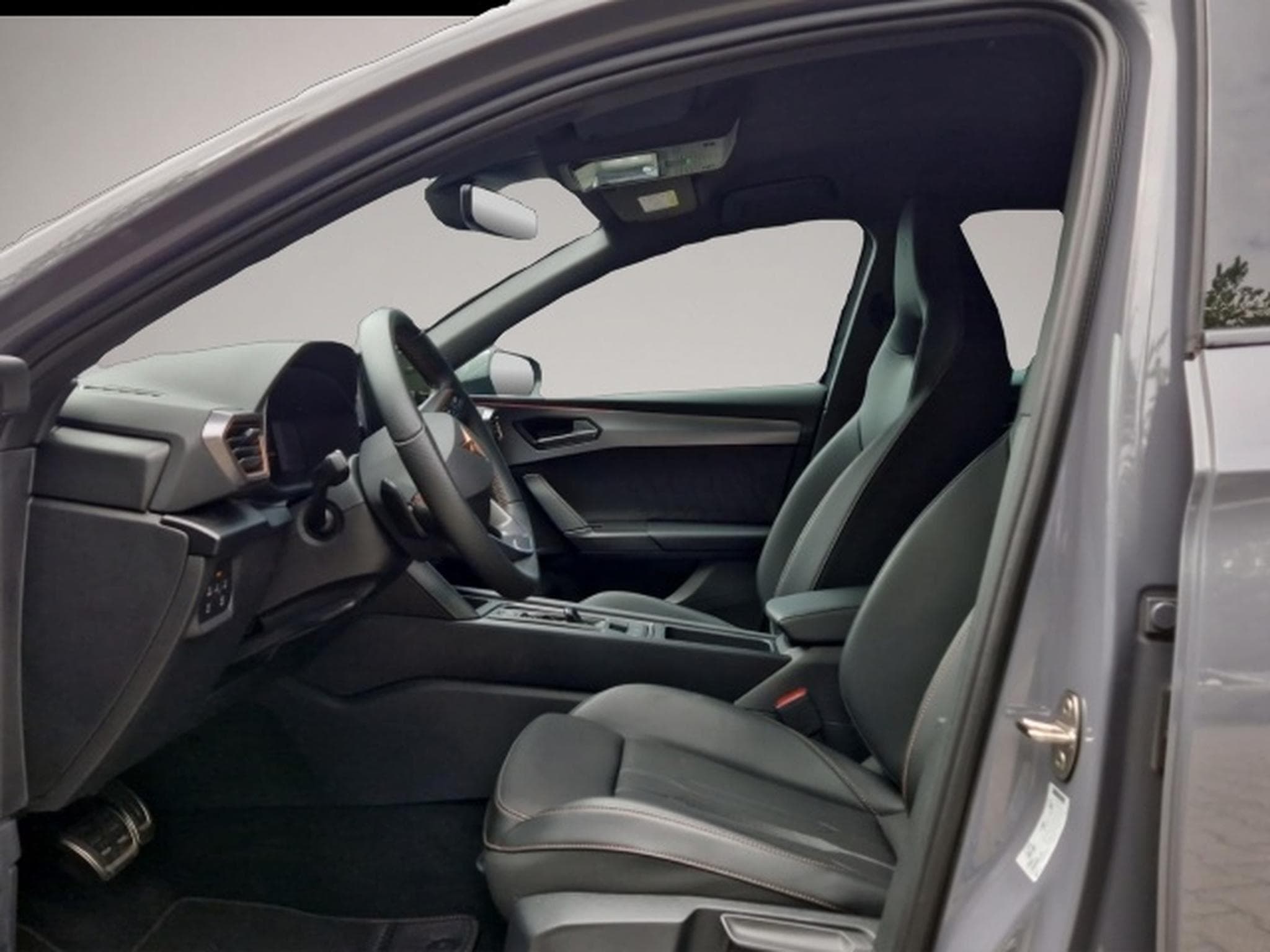 Cupra Leon (2024) - Photo 6