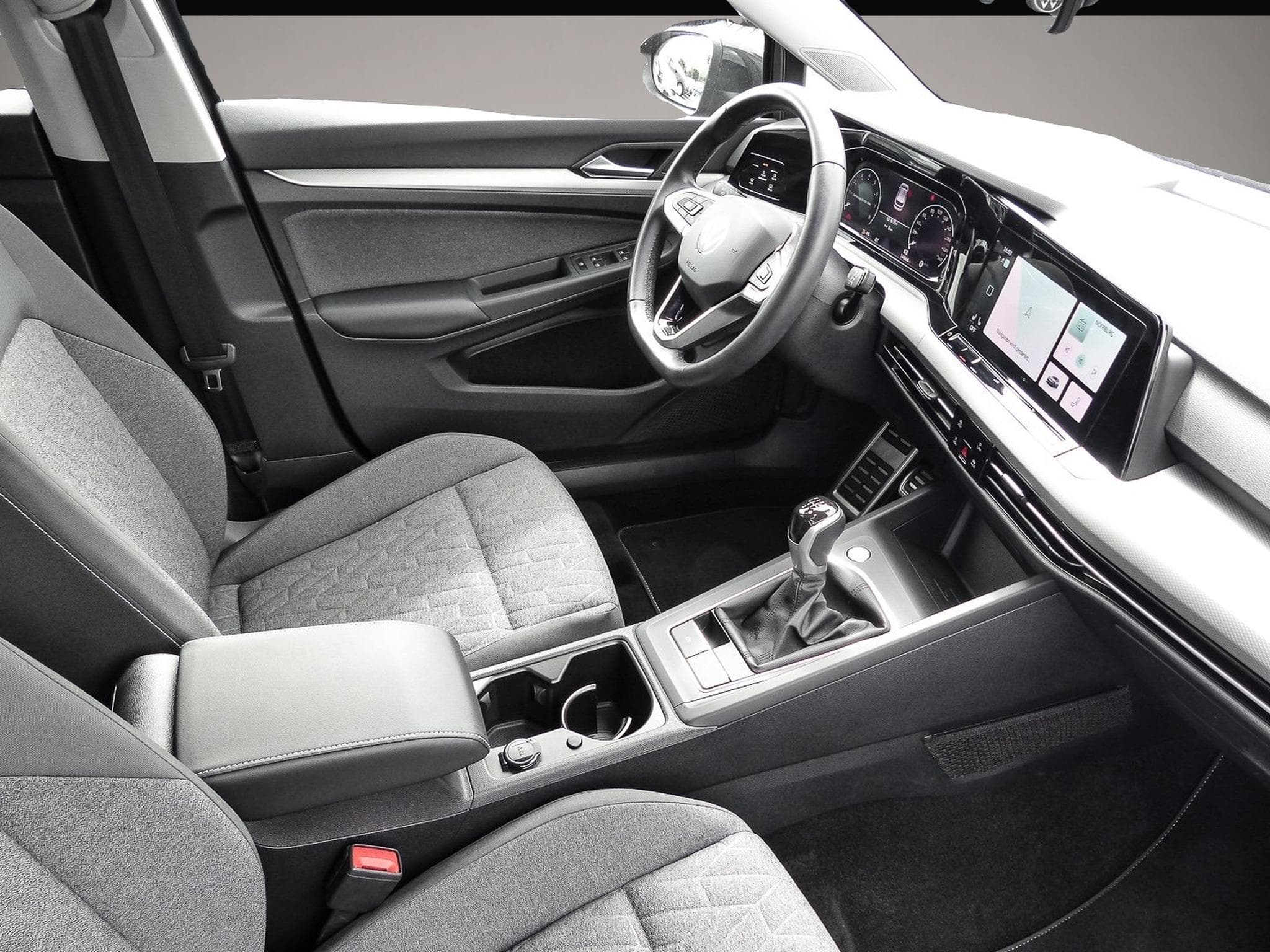 VW Golf (2024) - Photo 6