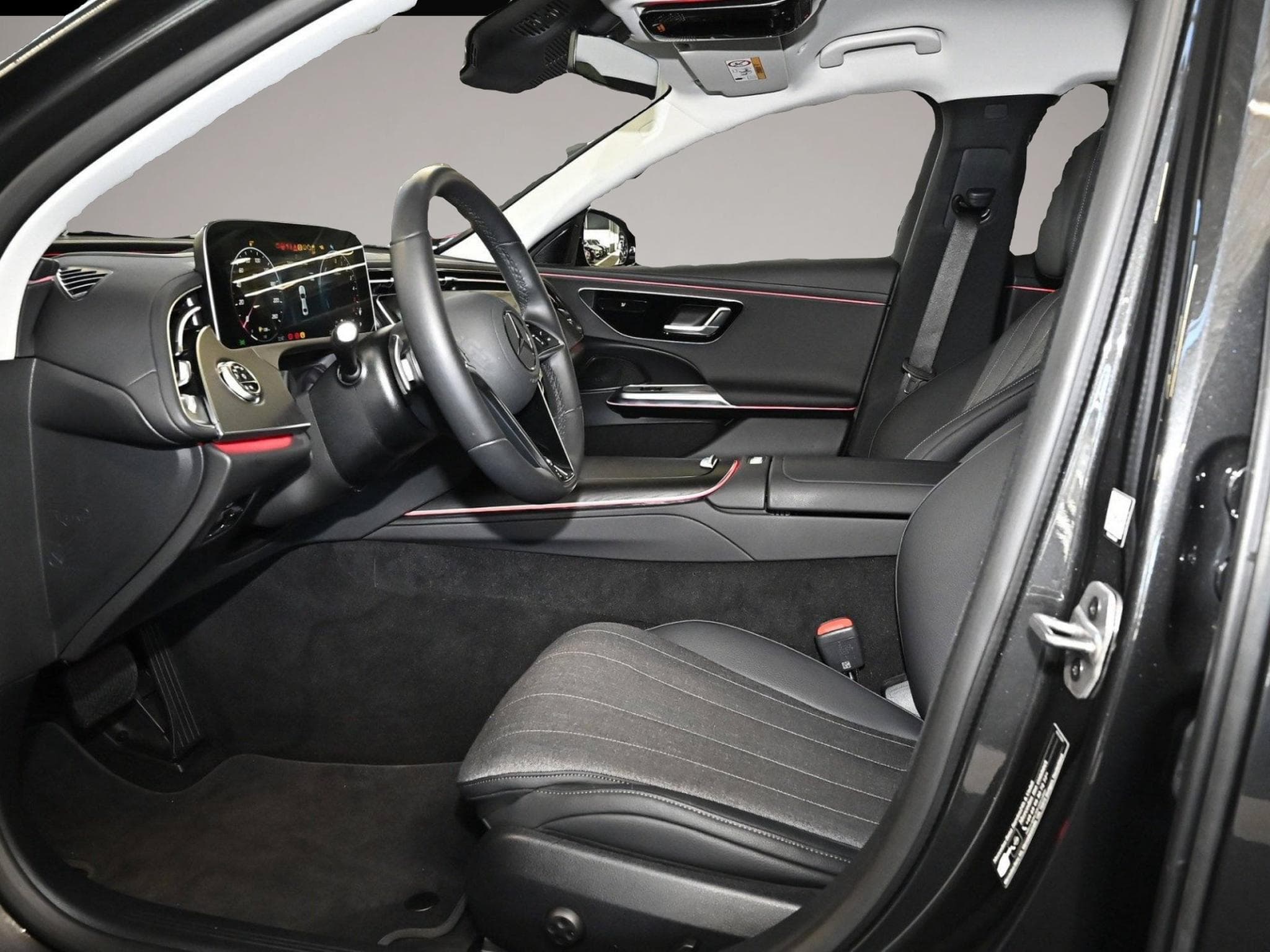 Mercedes 300 (2024) - Foto 6