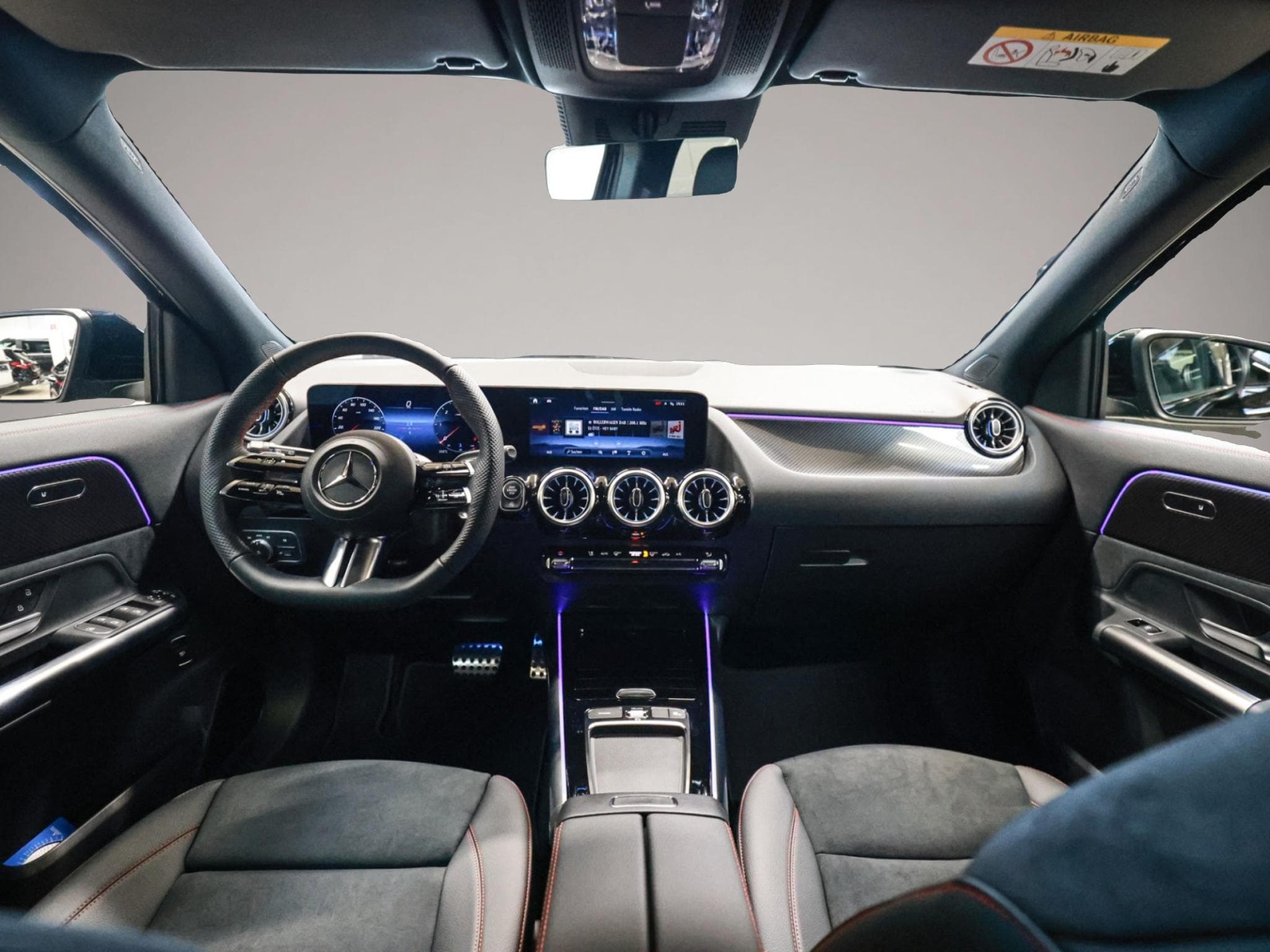 Mercedes GLA 200 (2025) - Photo 5