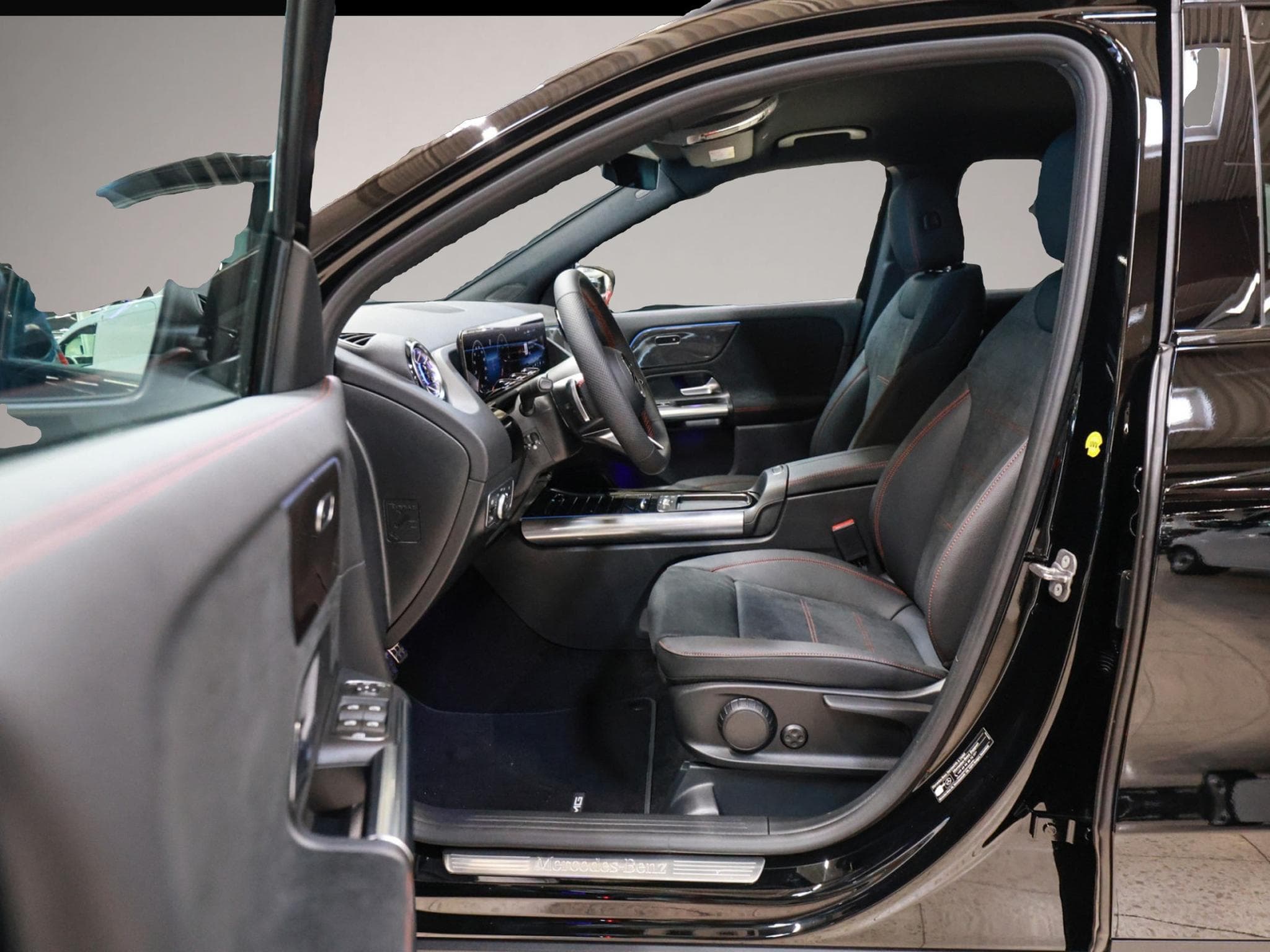 Mercedes GLA 200 (2025) - Photo 7