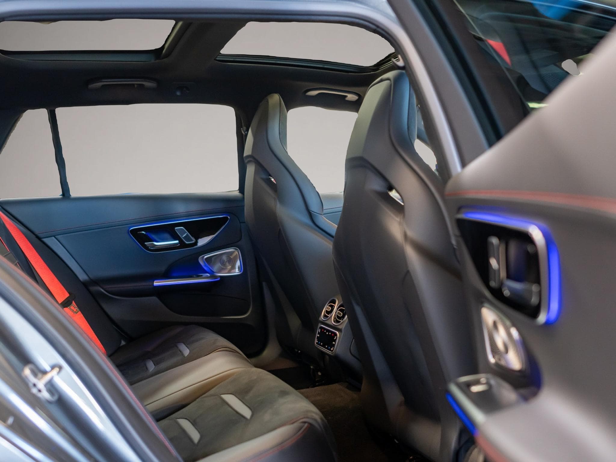 Mercedes C 63 AMG (2025) - Foto 4