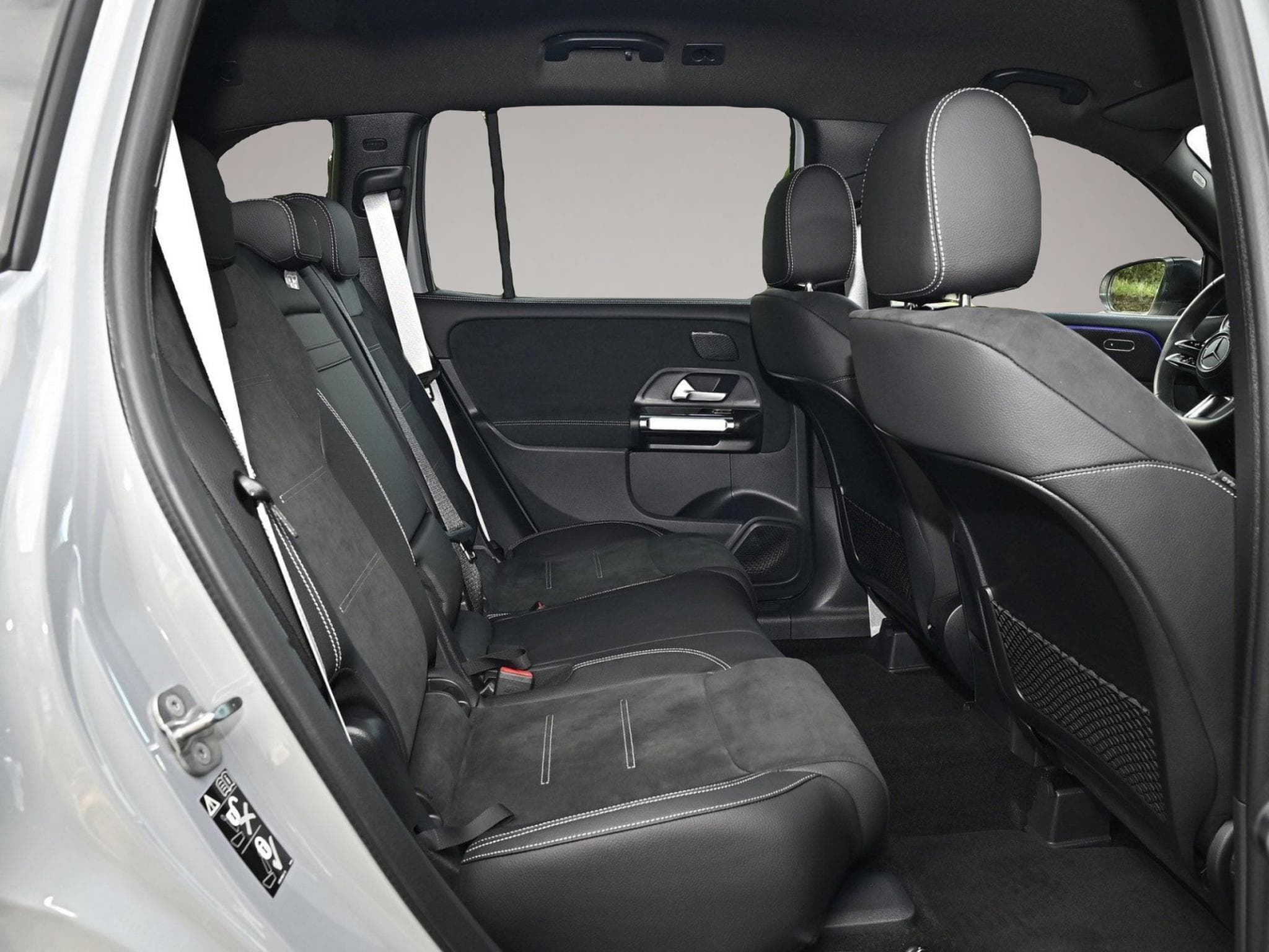 Mercedes GLA 200 (2025) - Photo 4