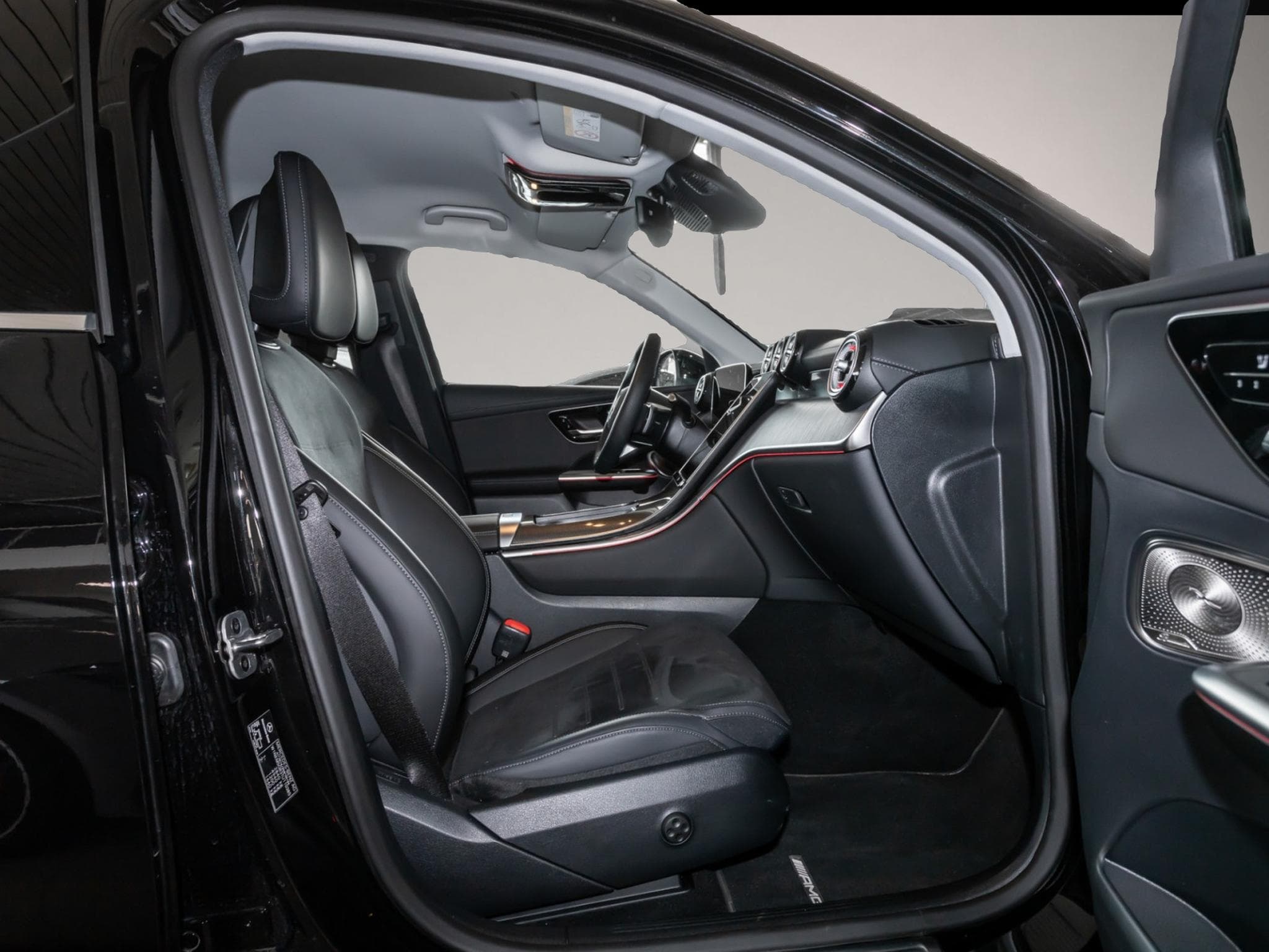 Mercedes GLA 200 (2025) - Photo 2