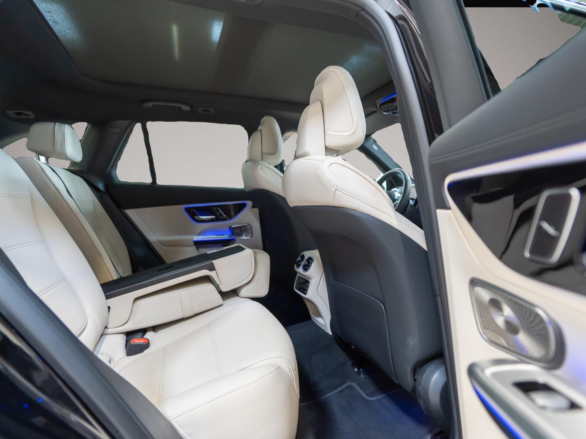 Mercedes GLA 200 (2025) - Photo 4