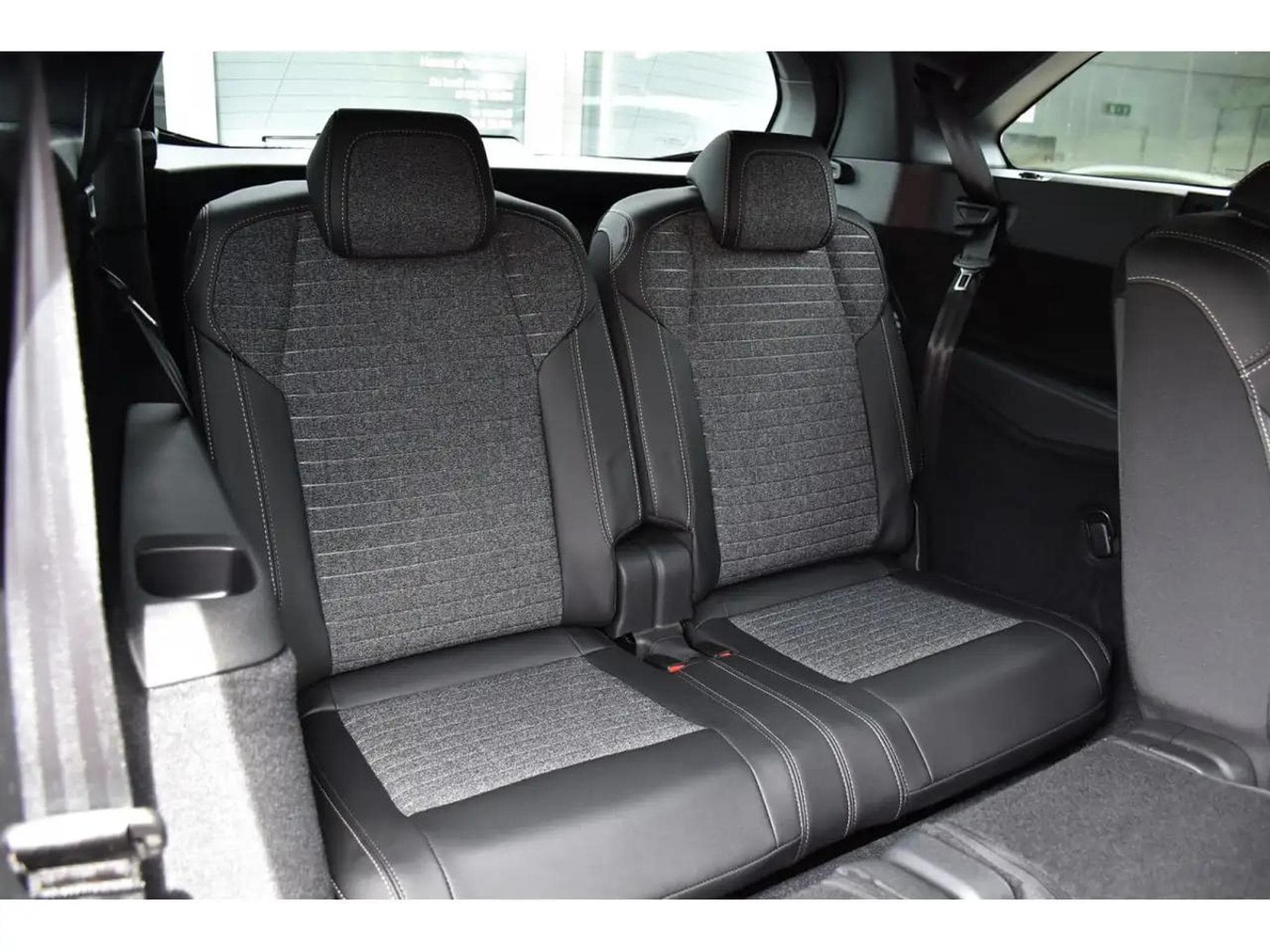 Peugeot 5008 (2026) - Foto 9