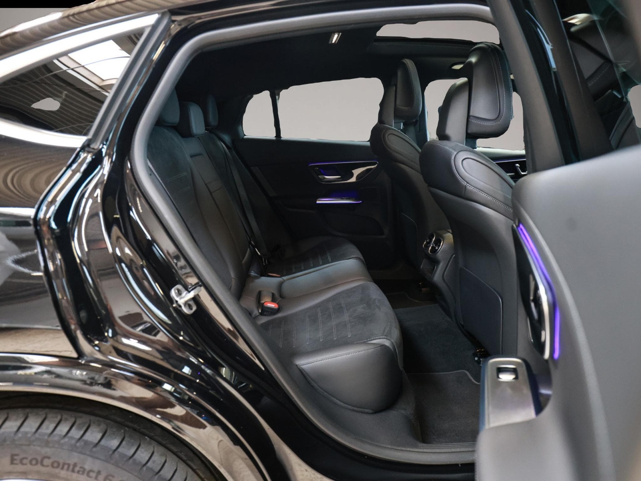 Mercedes GLA 200 (2025) - Photo 4