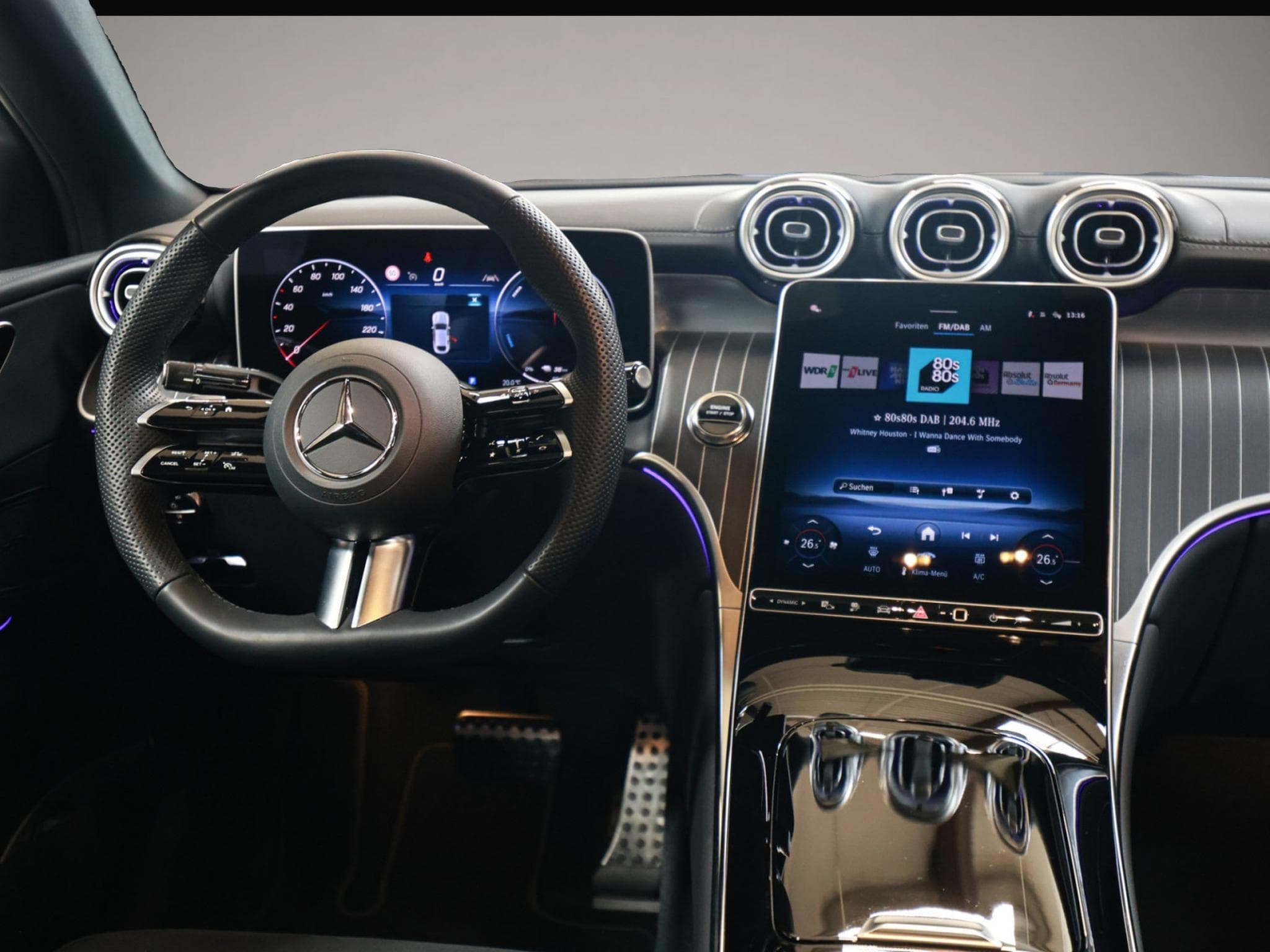 Mercedes GLA 200 (2025) - Photo 6