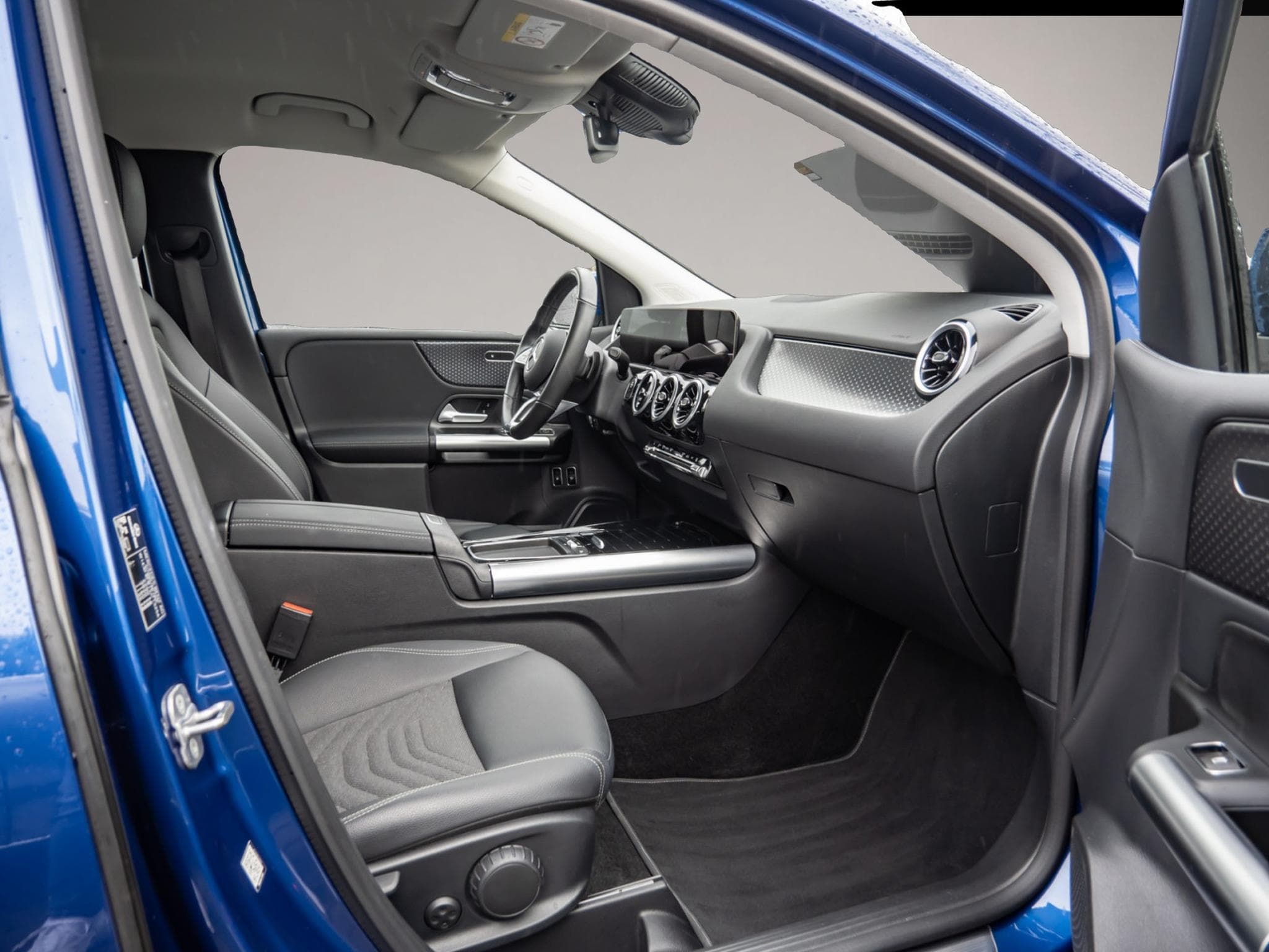 Mercedes 250 (2025) - Foto 2