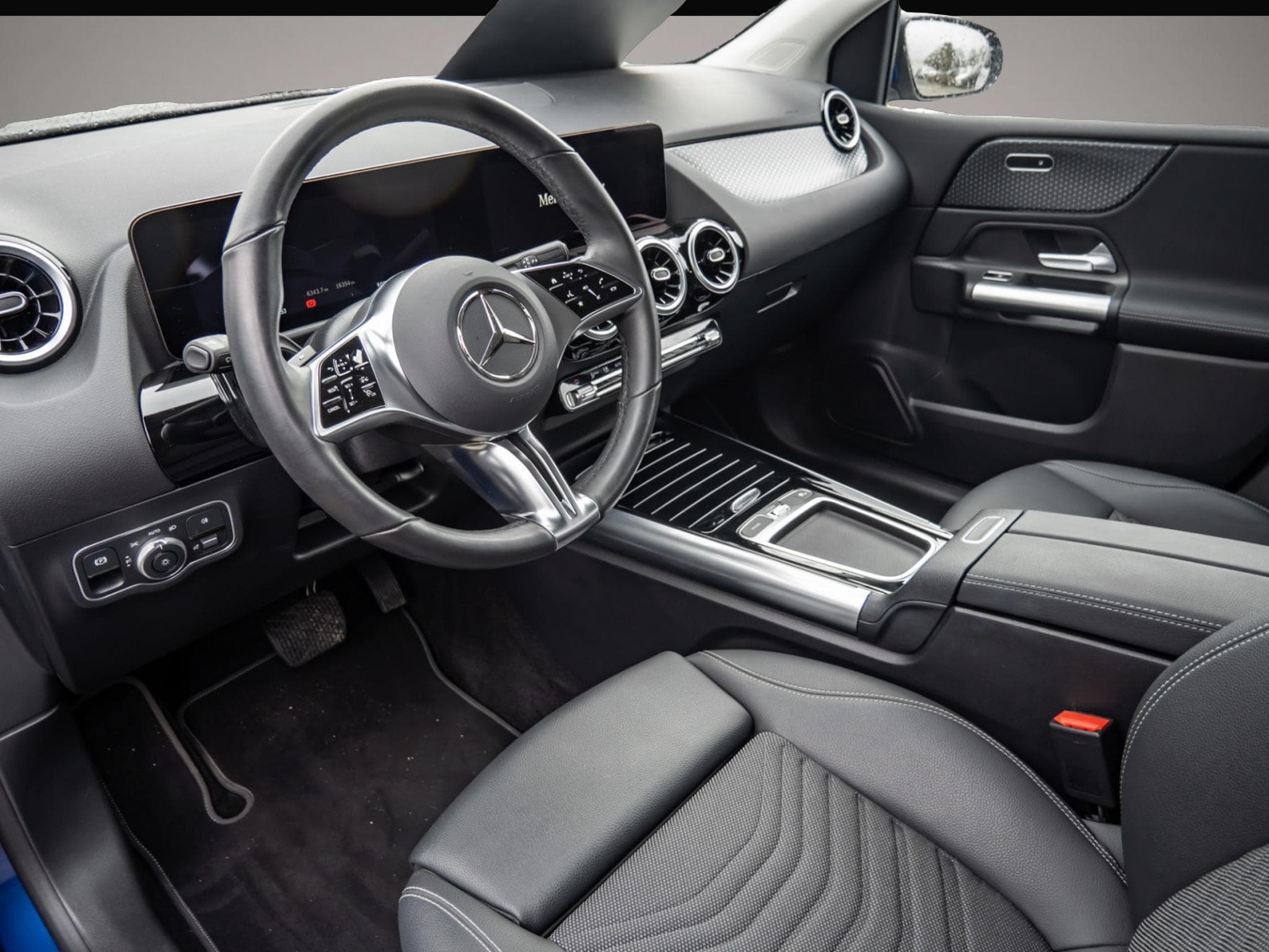 Mercedes 250 (2025) - Foto 5