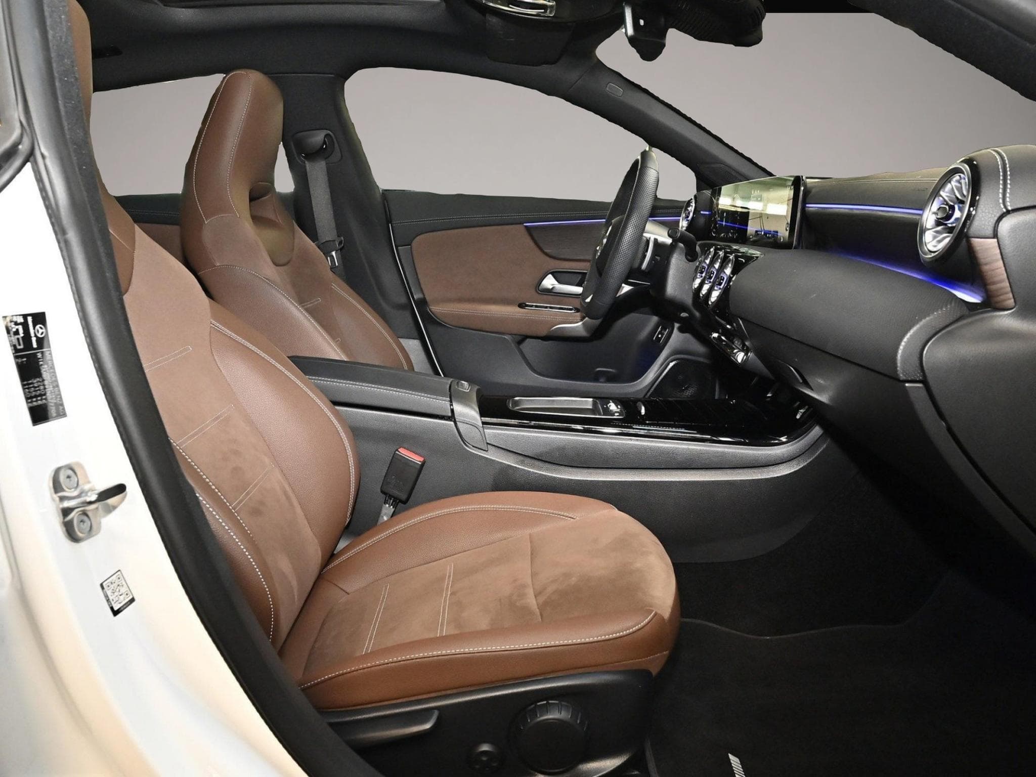 Mercedes GLA 200 (2025) - Photo 2