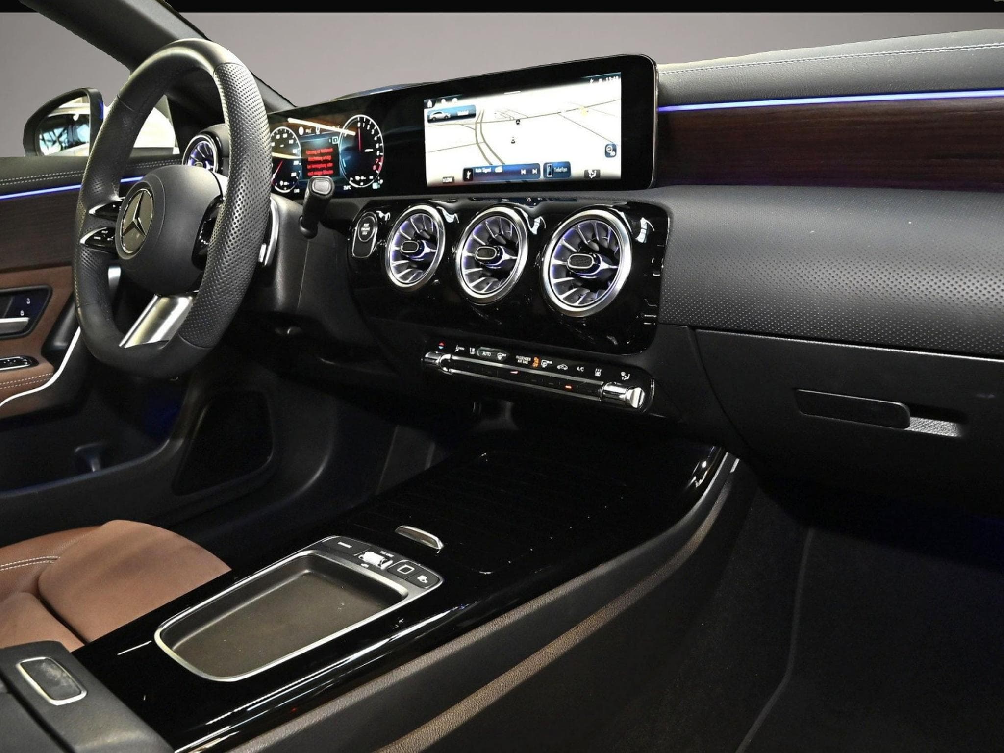 Mercedes GLA 200 (2025) - Photo 5