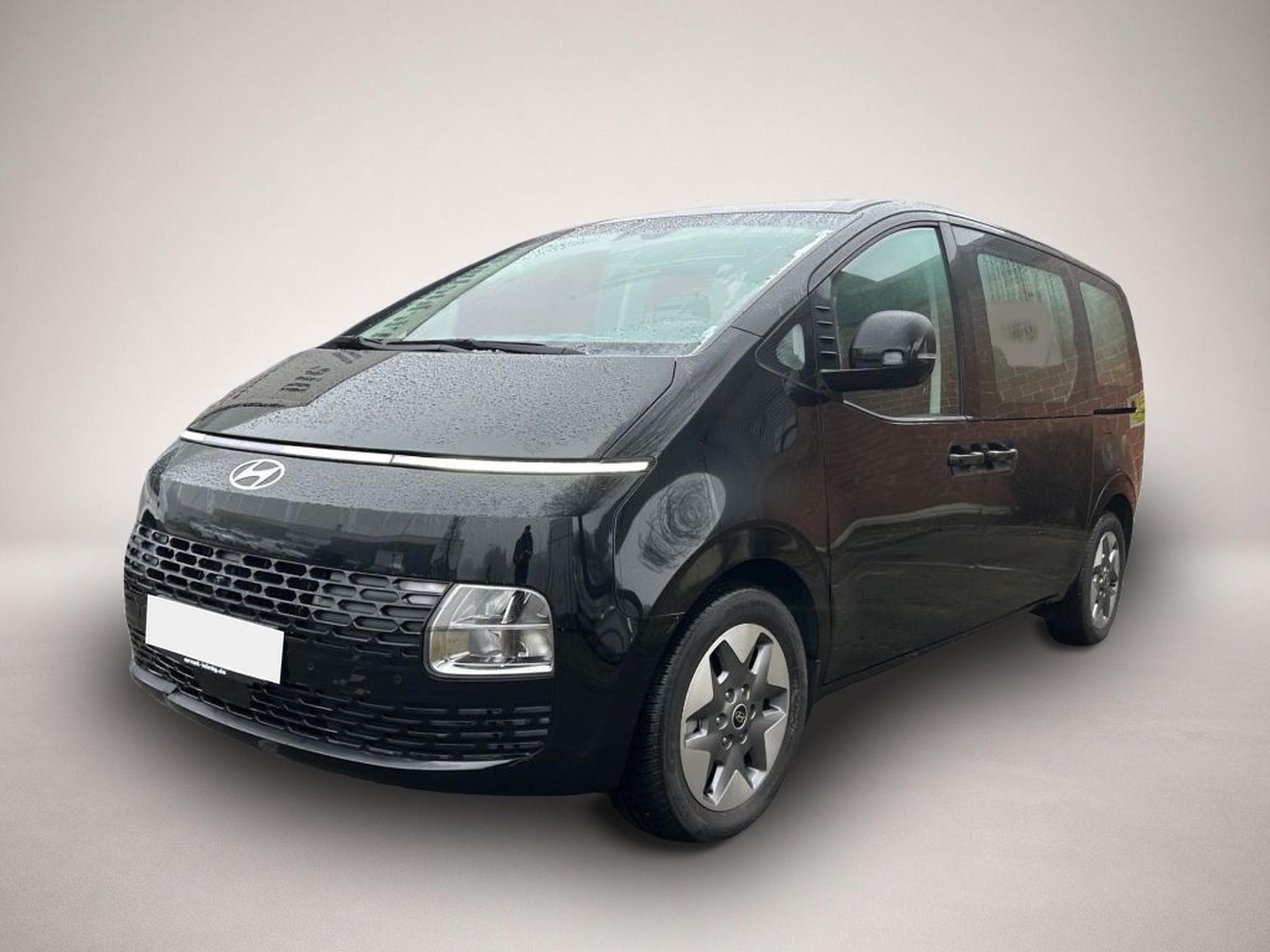 Hyundai Staria (2025) - Foto 1