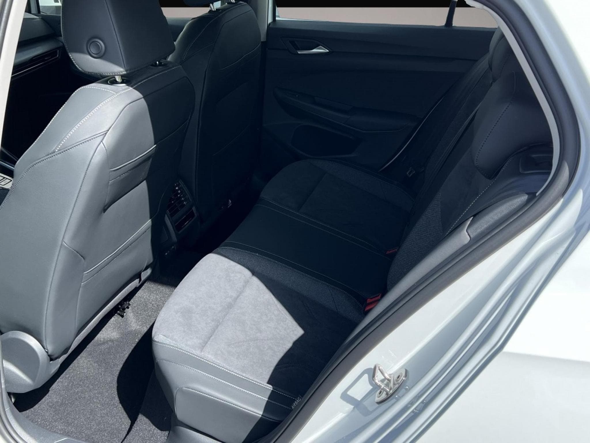 VW Golf (2026) - Foto 6