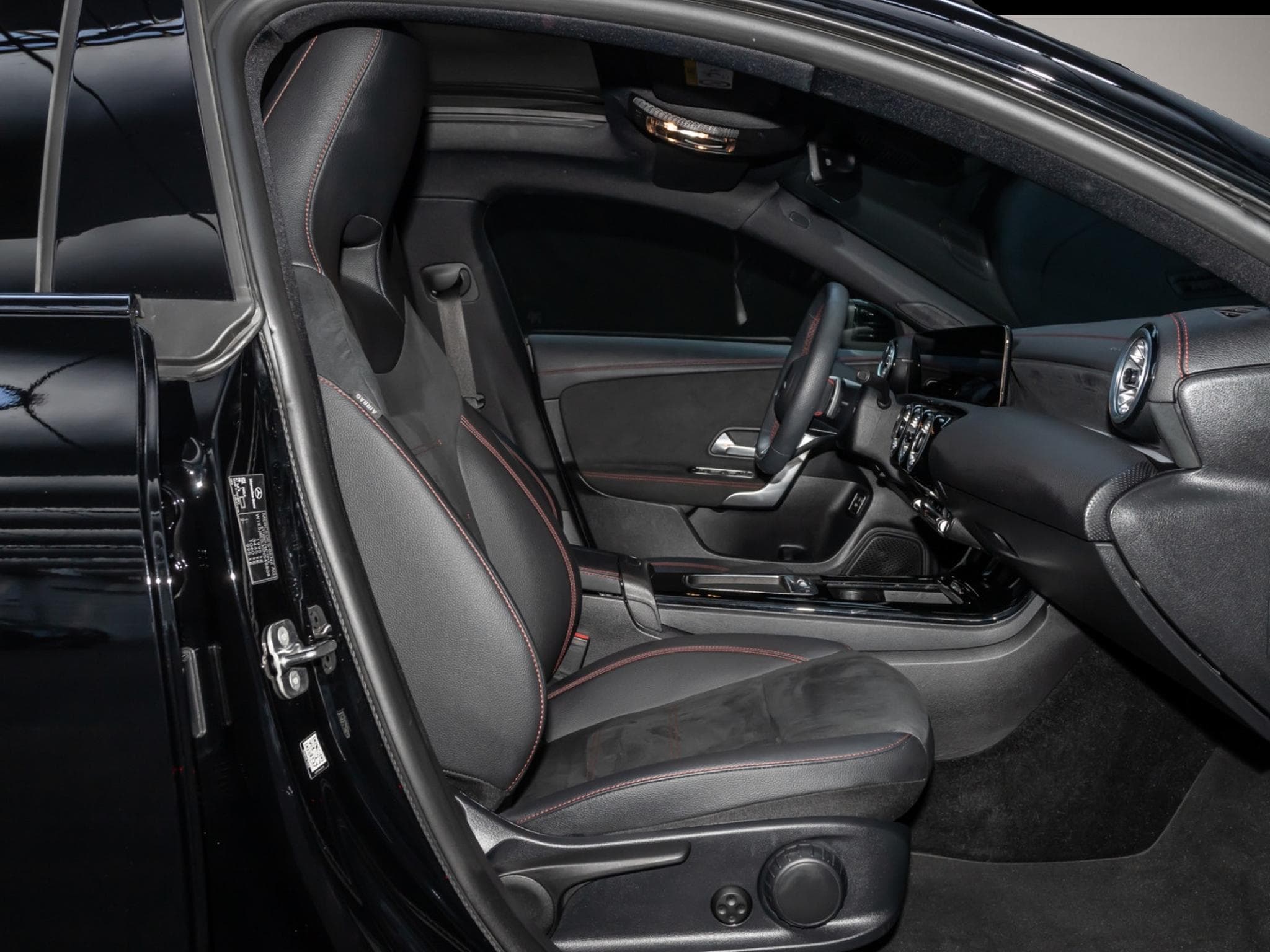 Mercedes CLA (2025) - Foto 2
