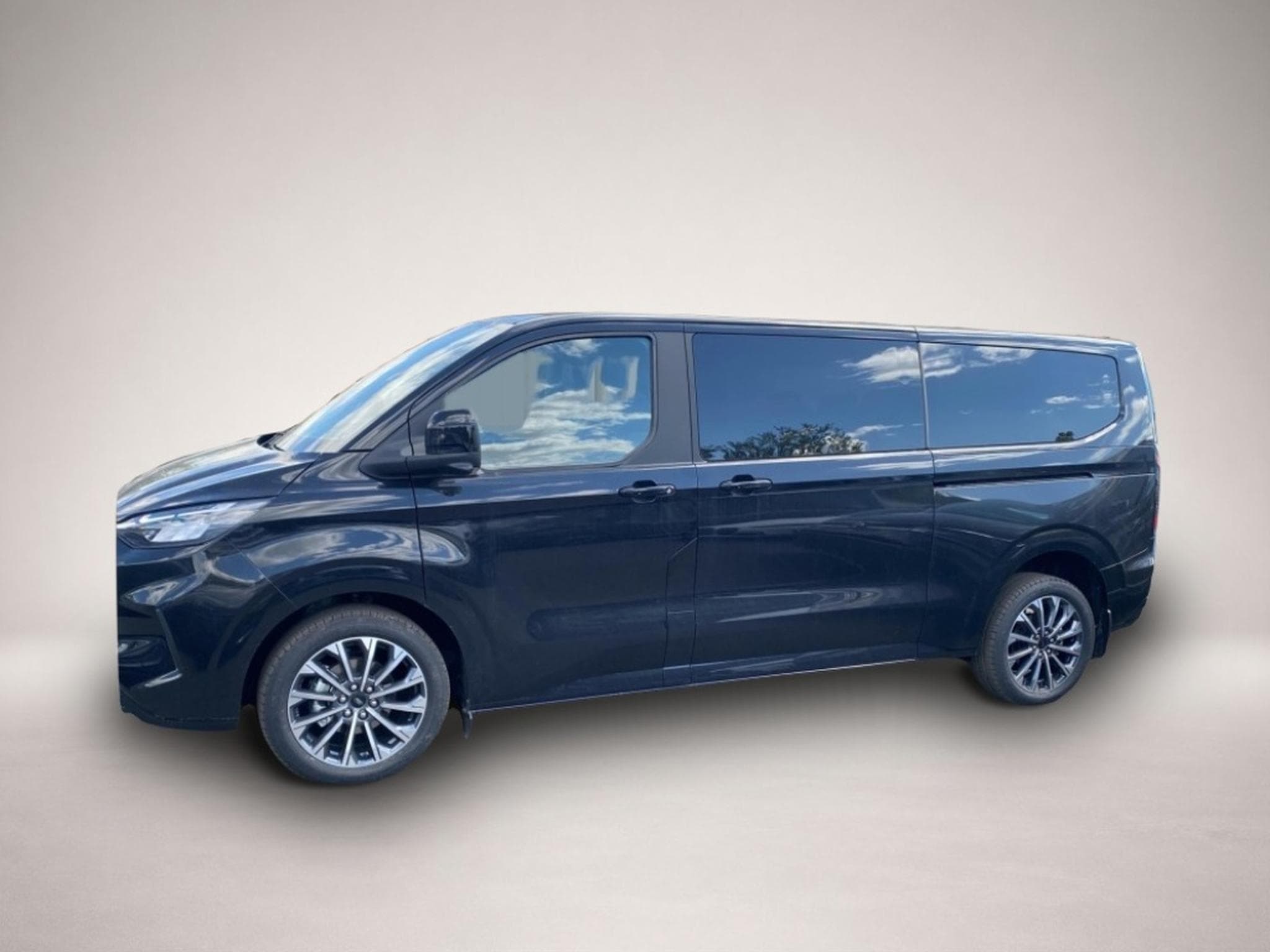 Ford Tourneo (2026) - Foto 4