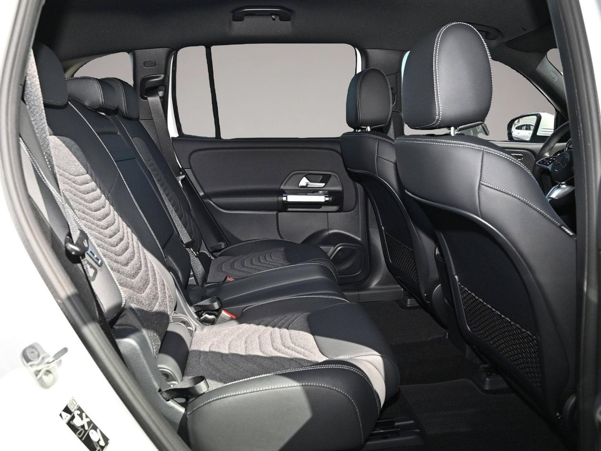 Mercedes EQB (2026) - Foto 4