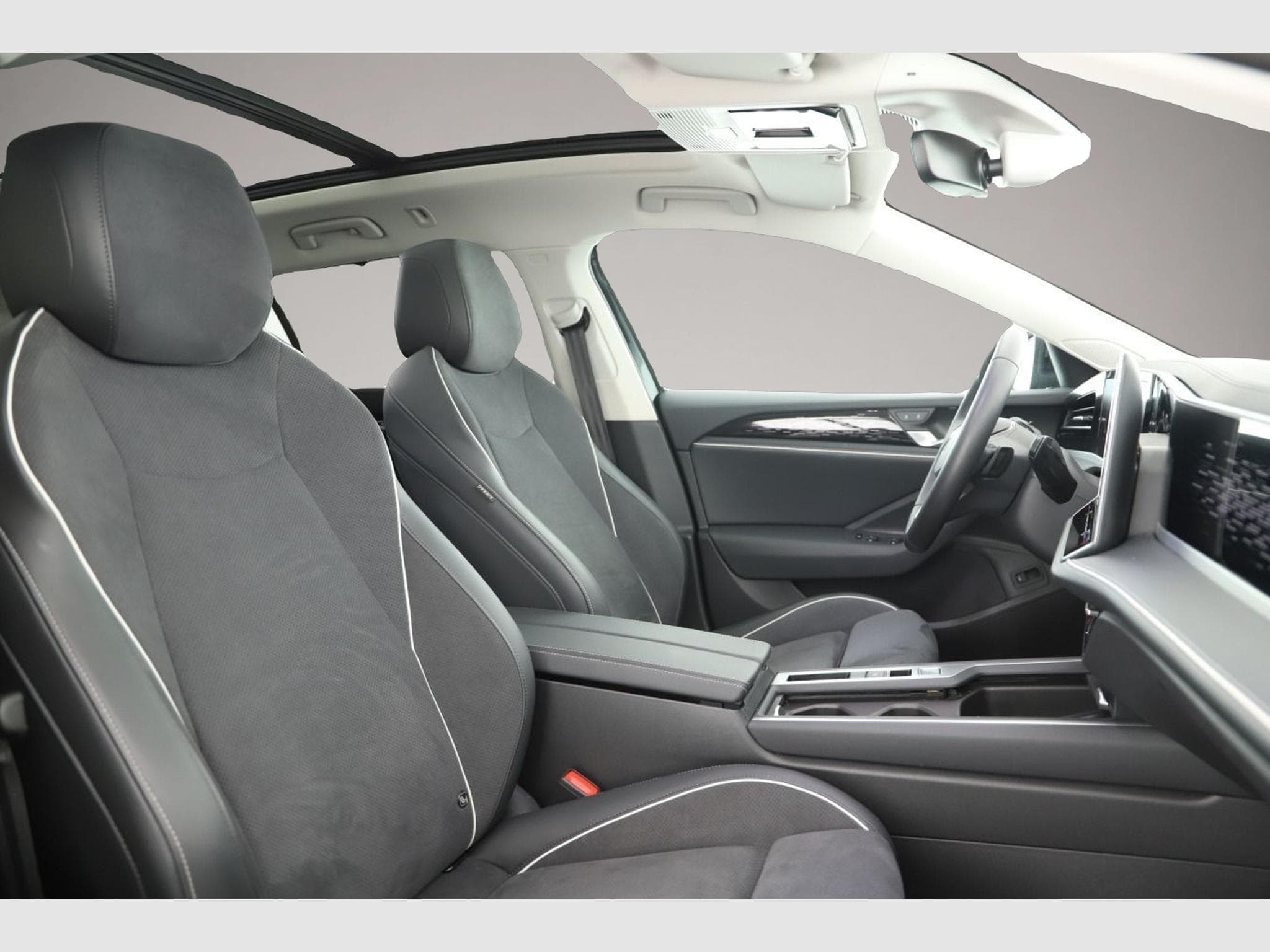 VW Passat (2025) - Photo 5