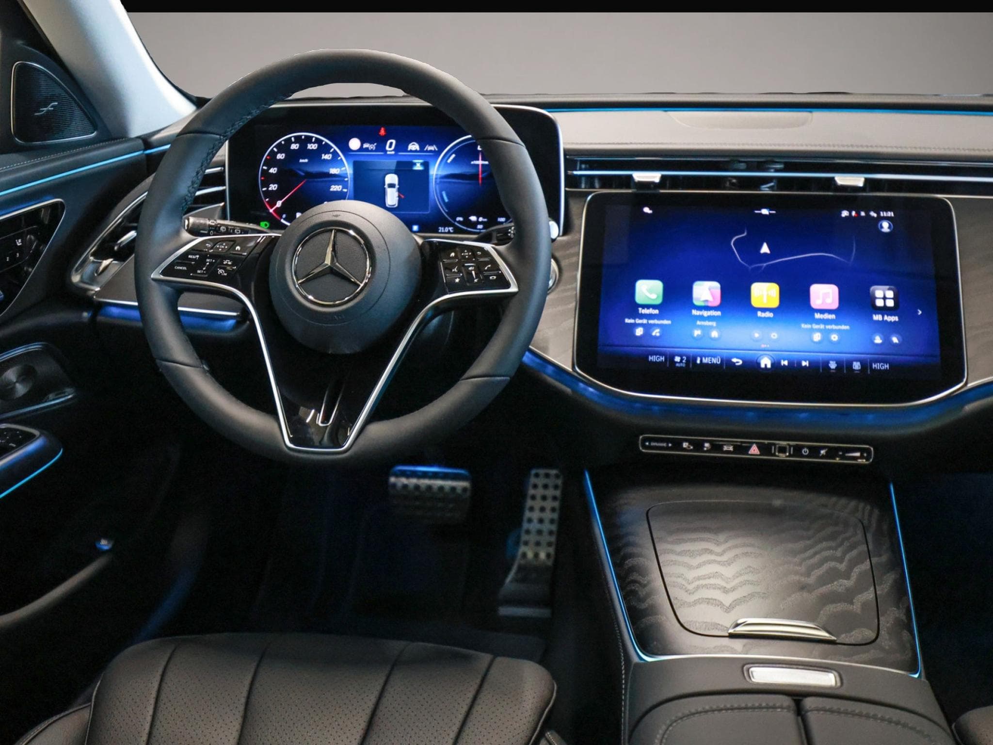 Mercedes 300 (2025) - Foto 6