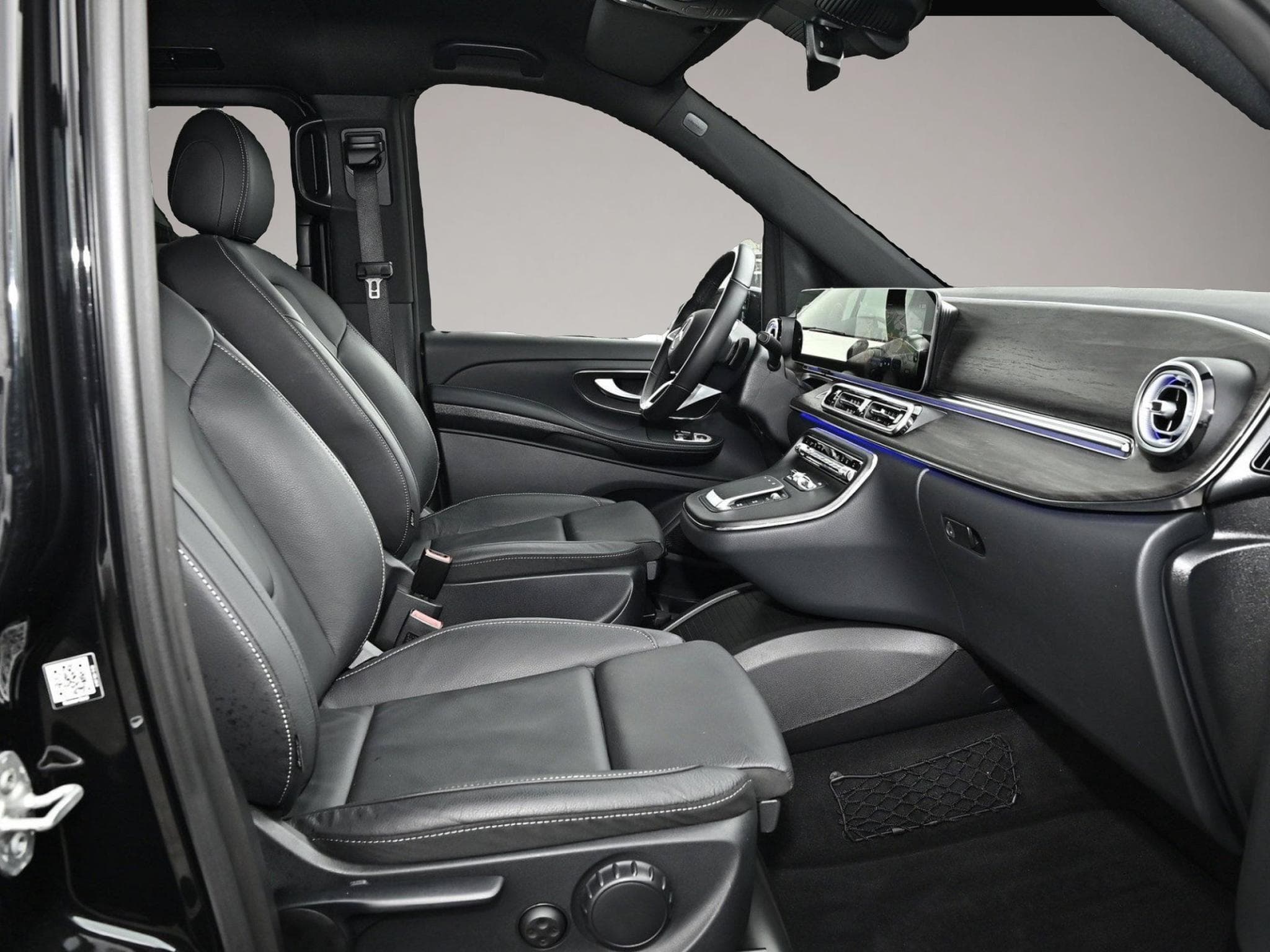 Mercedes 300 (2025) - Foto 2
