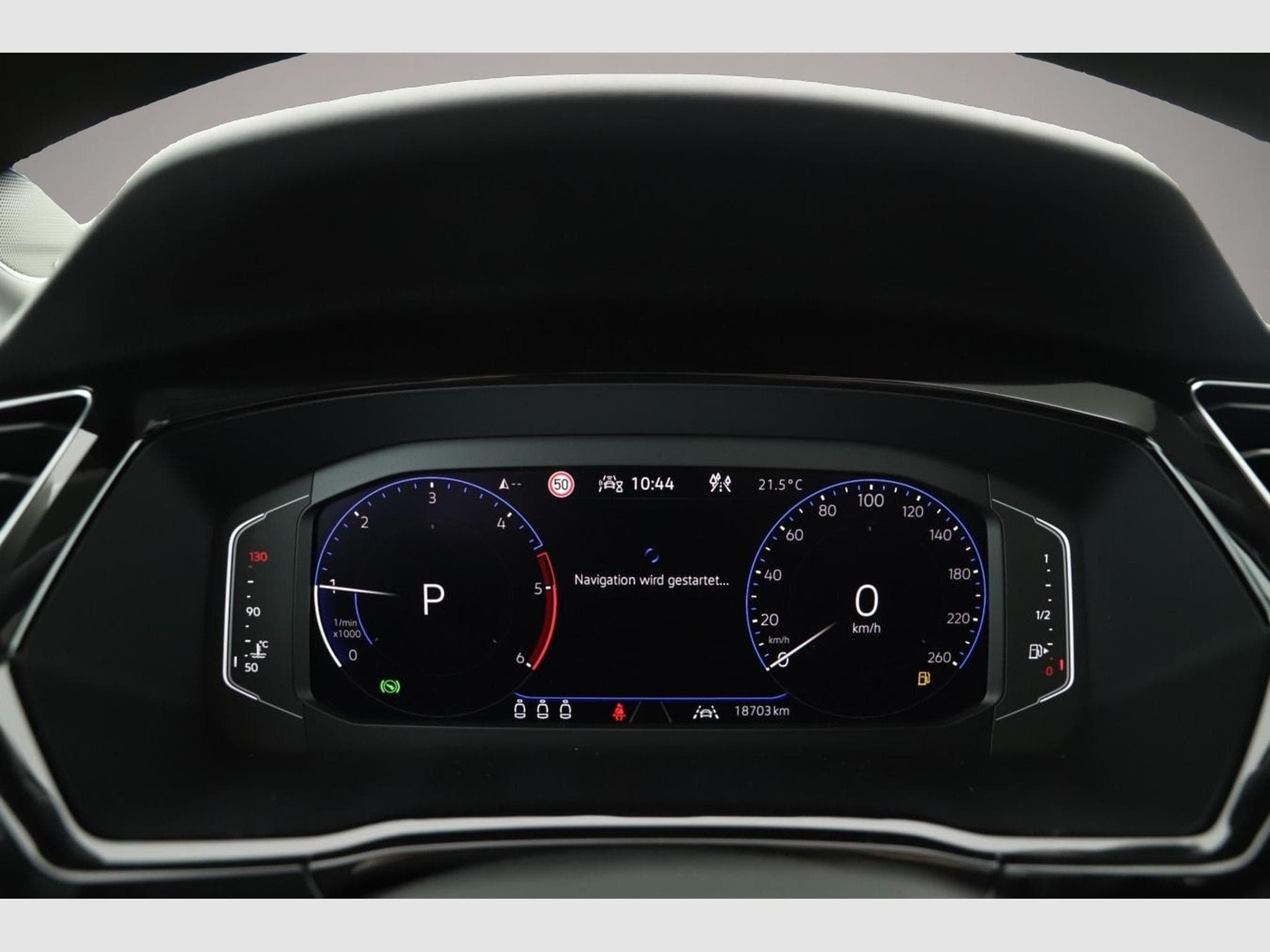 VW Touran (2025) - Foto 7