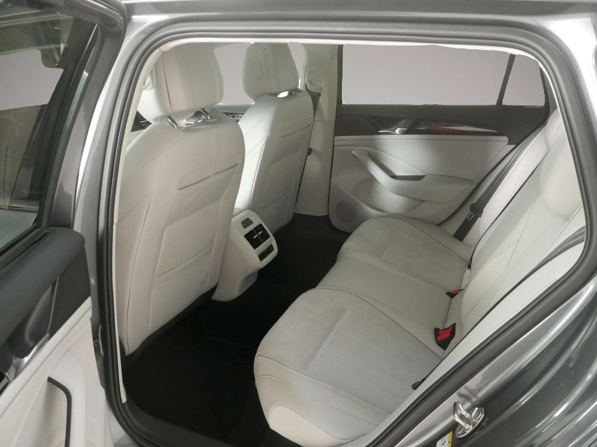 VW Passat (2025) - Foto 4