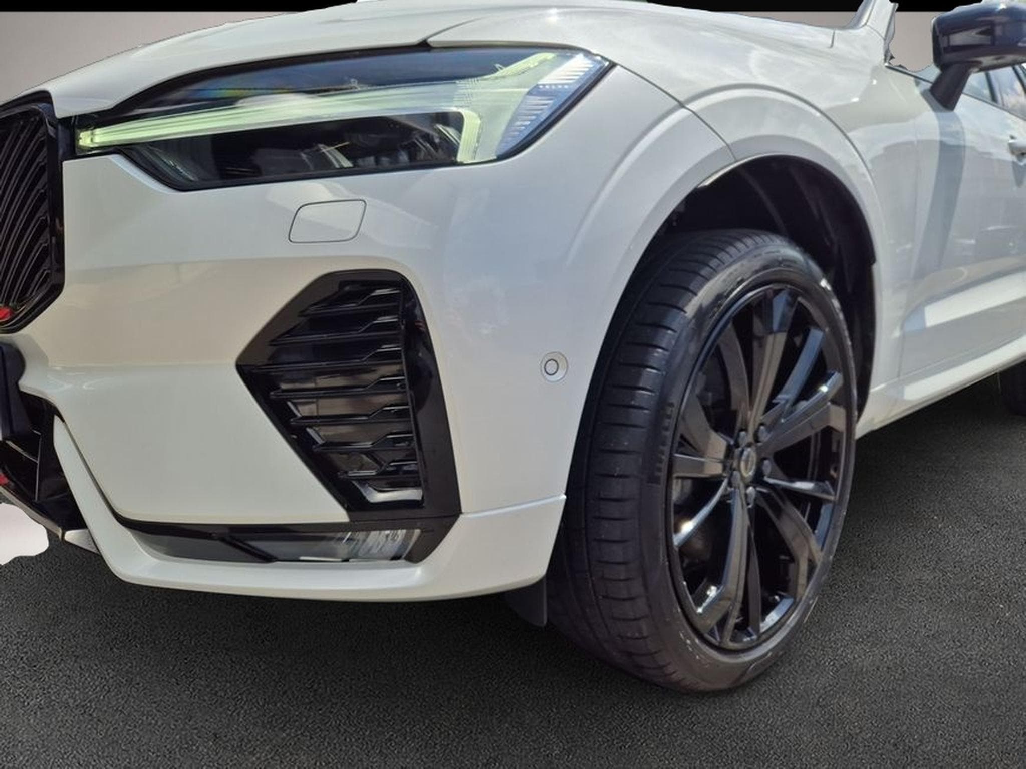 Volvo XC60 (2025) - Photo 6