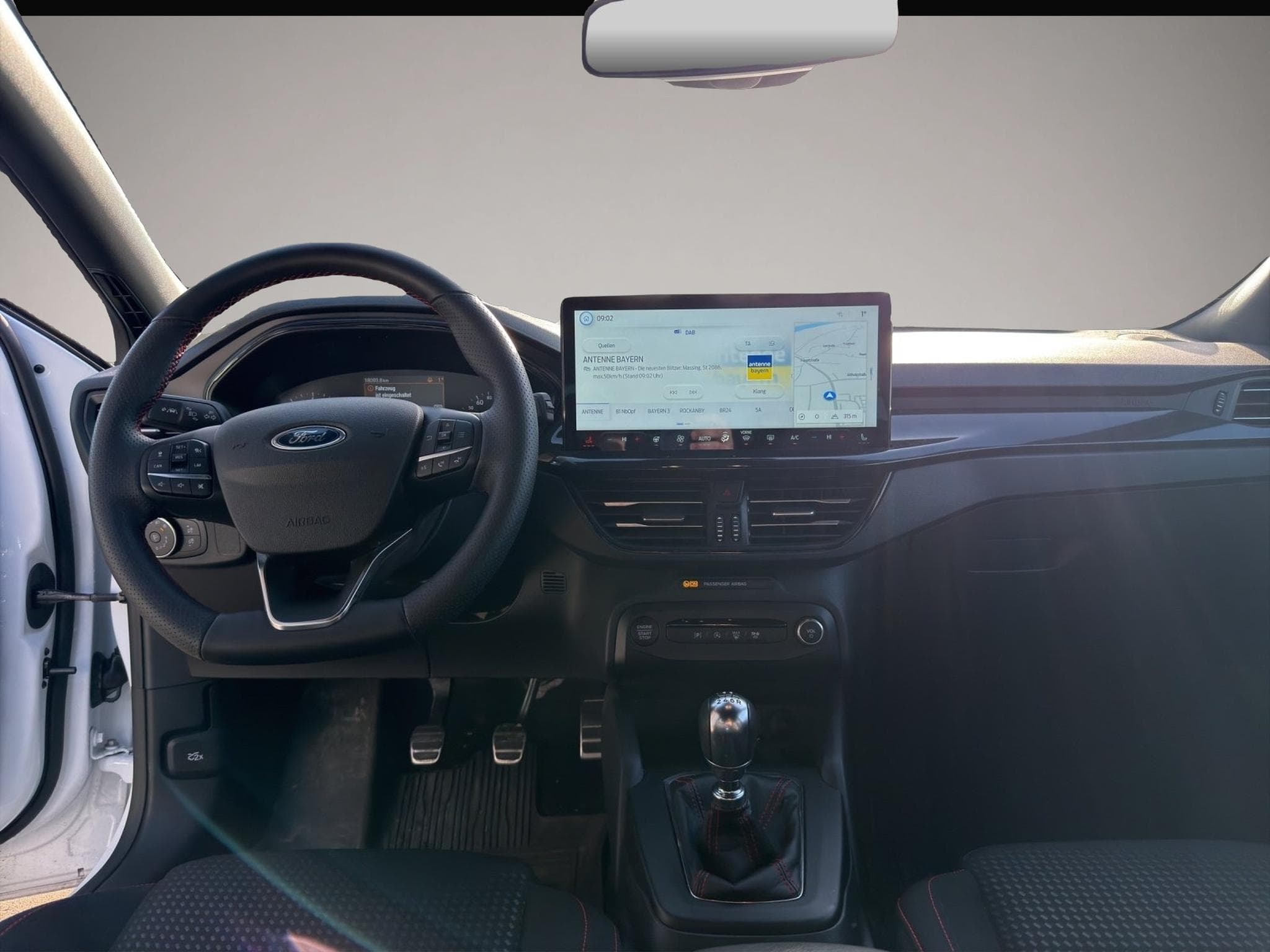 Ford Focus (2025) - Photo 8