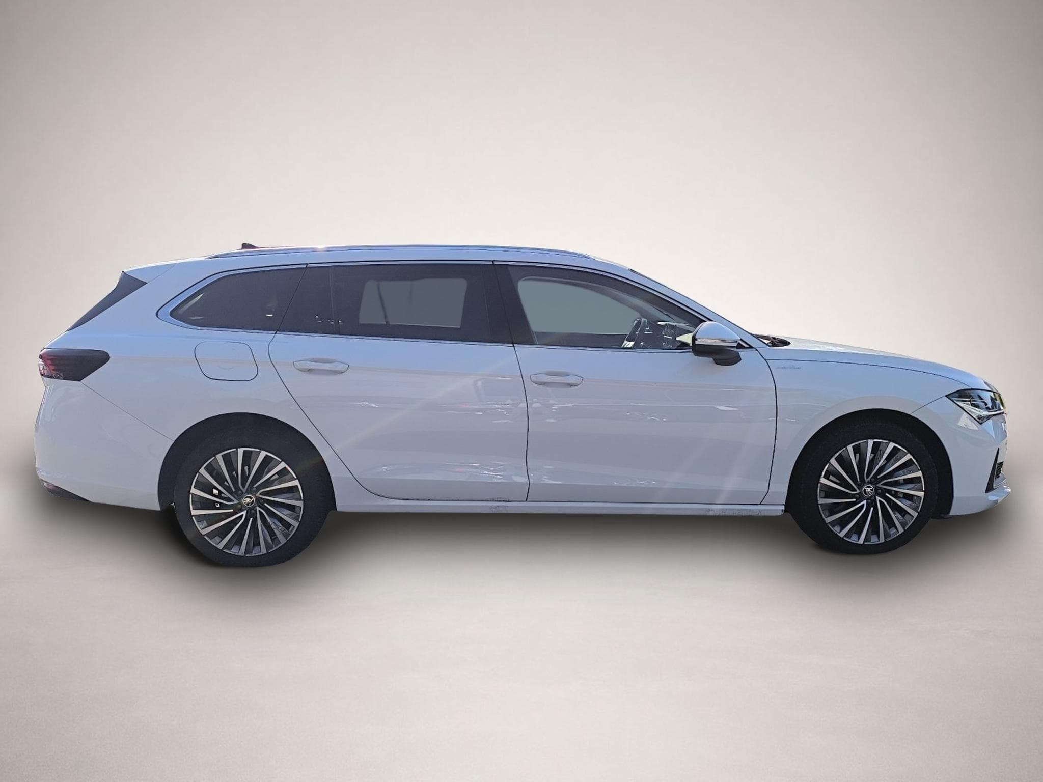 Skoda Superb (2024) - Foto 8