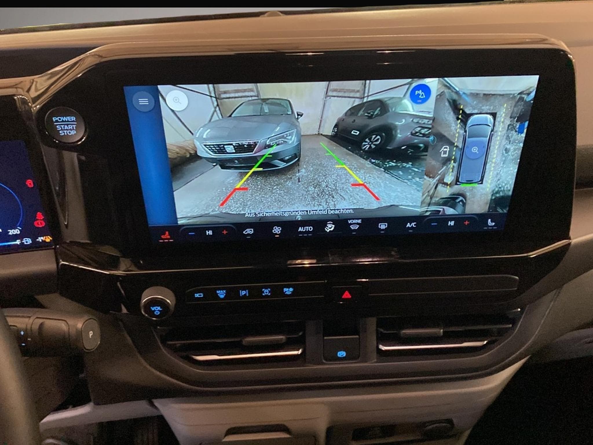Ford Tourneo (2025) - Foto 5