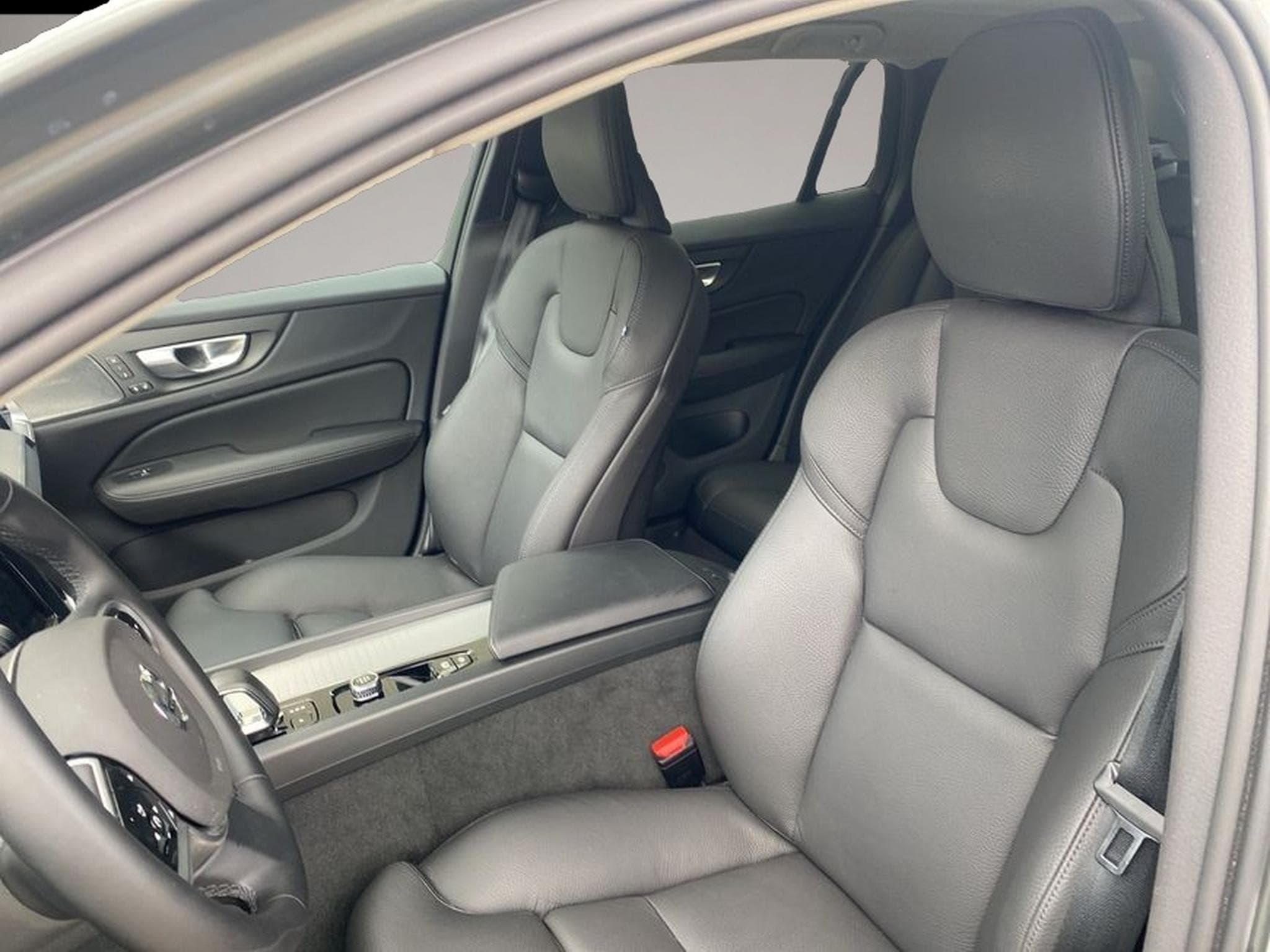 Volvo V60 (2025) - Photo 6