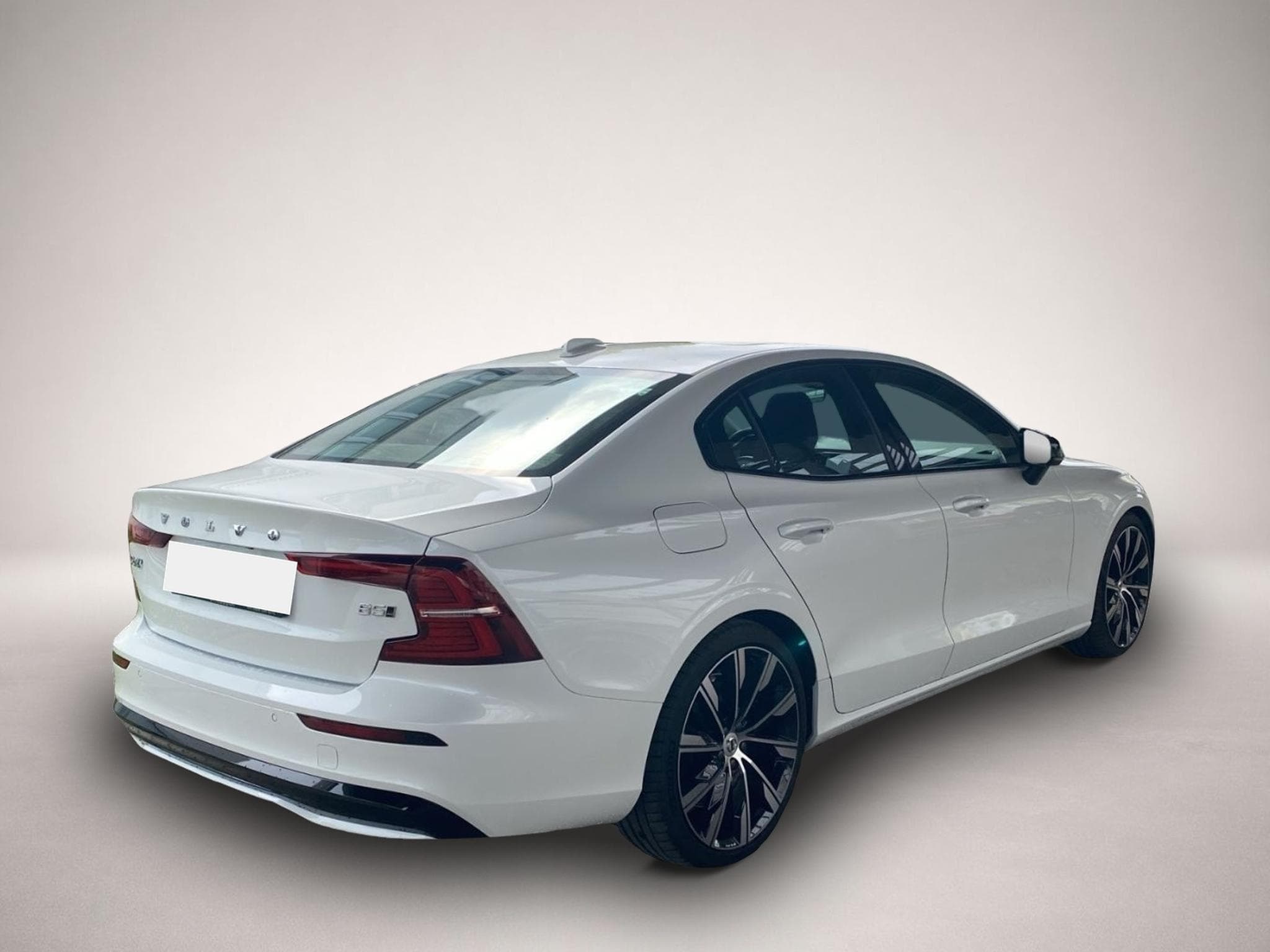 Volvo S60 (2023) - Photo 5