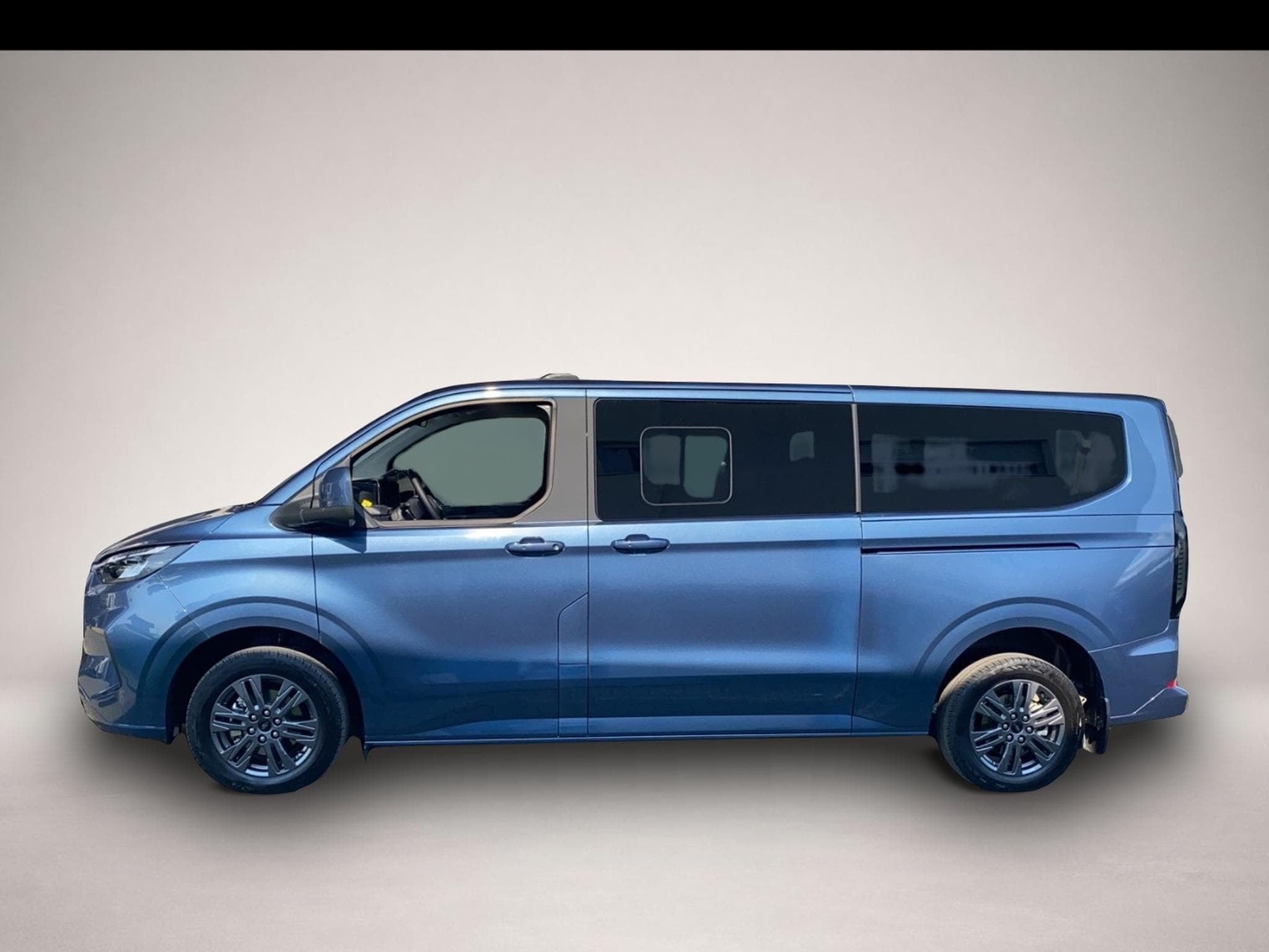 Ford Tourneo (2024) - Foto 2